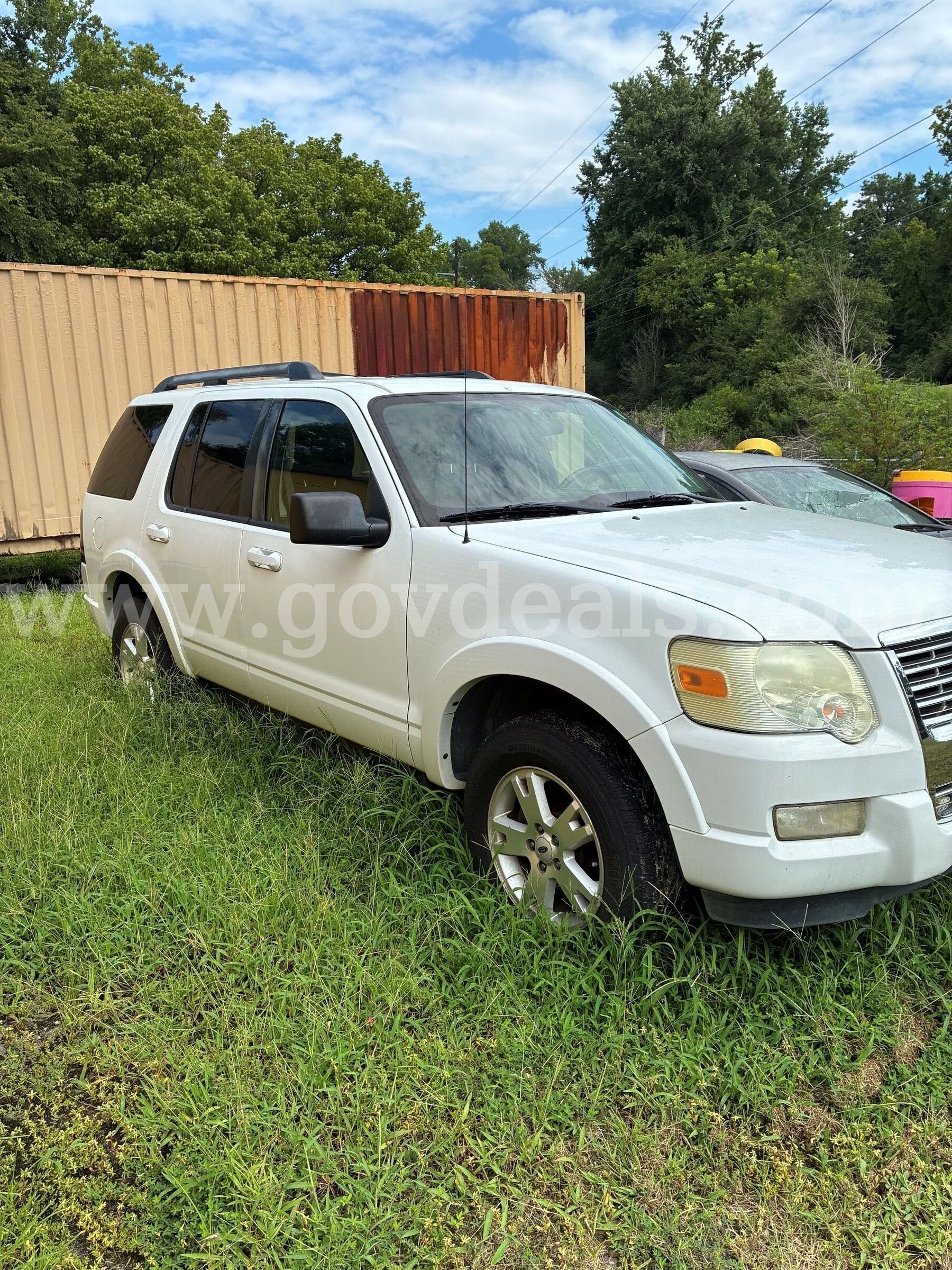 2009 Ford Explorer Ford Explorer Government Surplus Auction - Photo #2