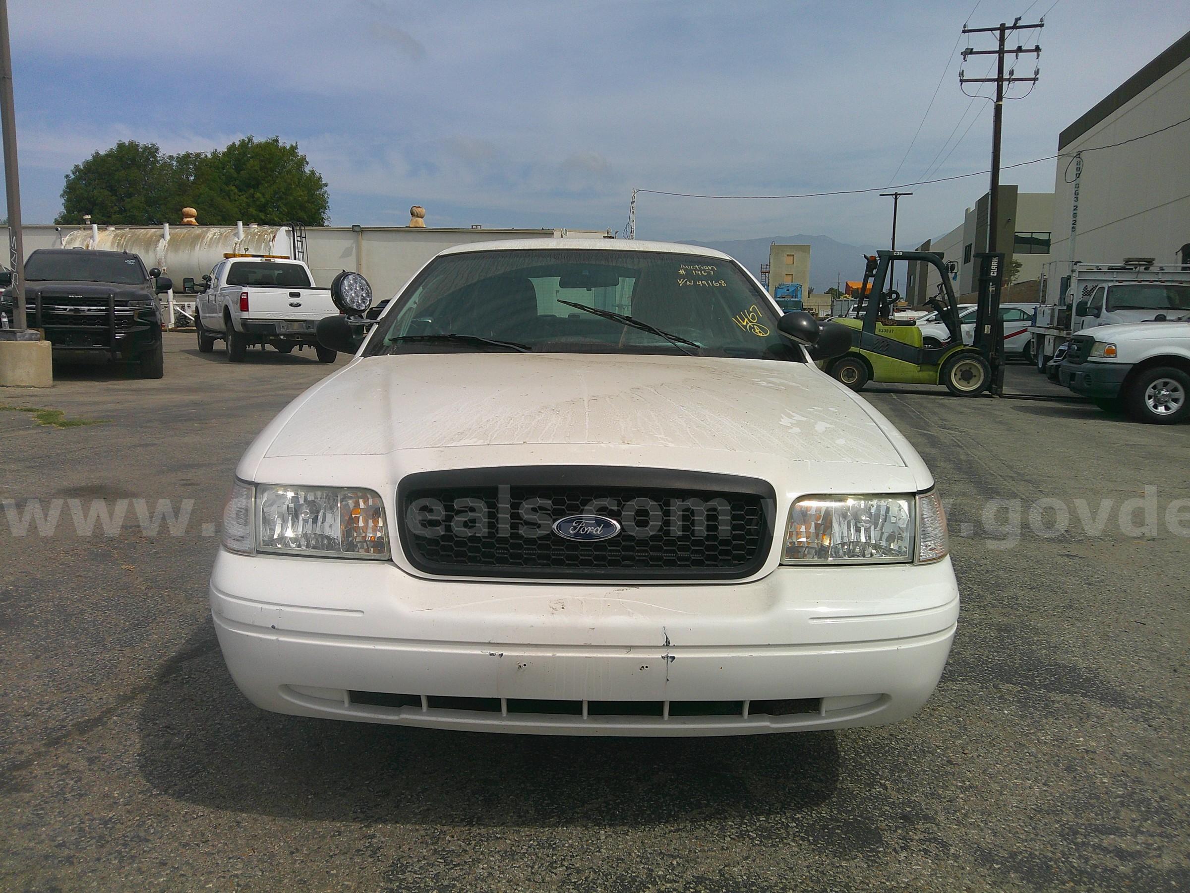 2011 Ford Crown Victoria Ford Crown Victoria Government Surplus Auction - Photo #3