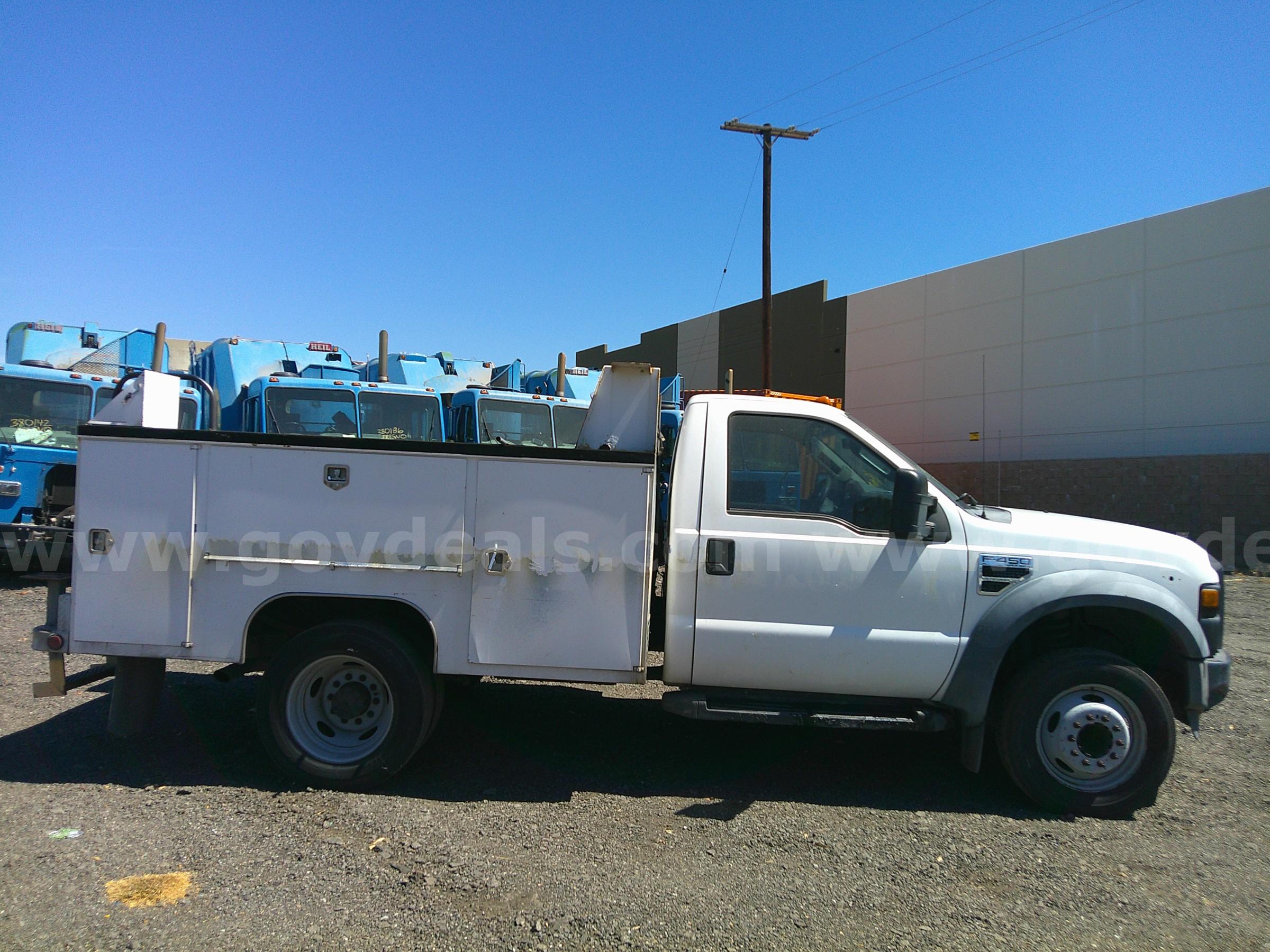 2008 Ford F-450 SD Ford F-450 Government Surplus Auction - Photo #4