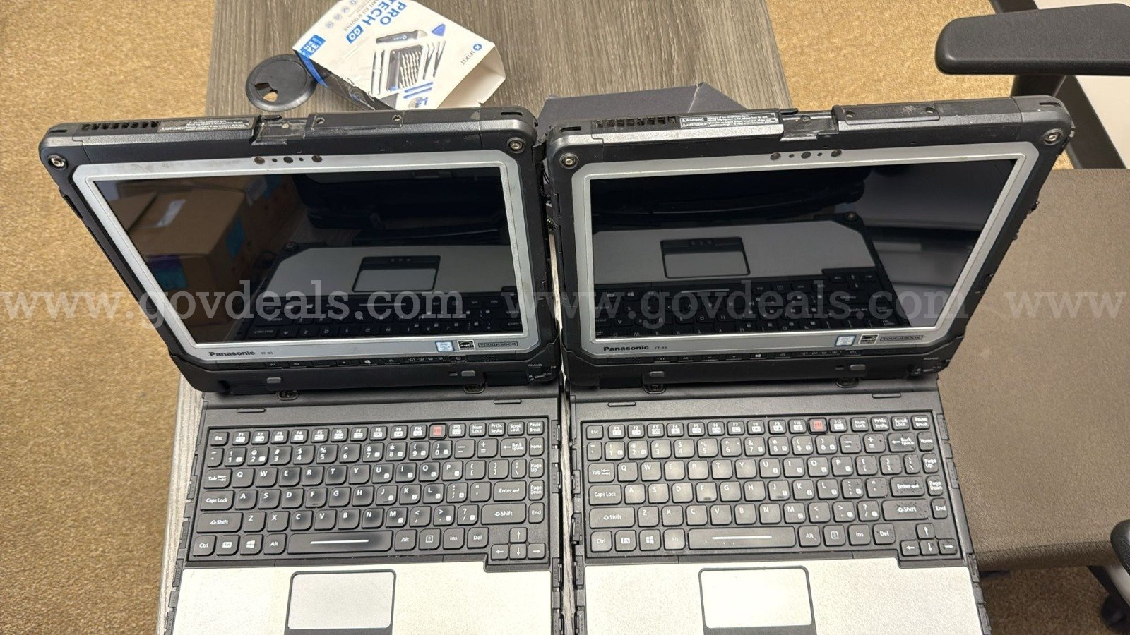 40x Mix Panasonic ToughBook CF-33 Core i5 7300U Panasonic 7300U Government Surplus Auction - Photo #4