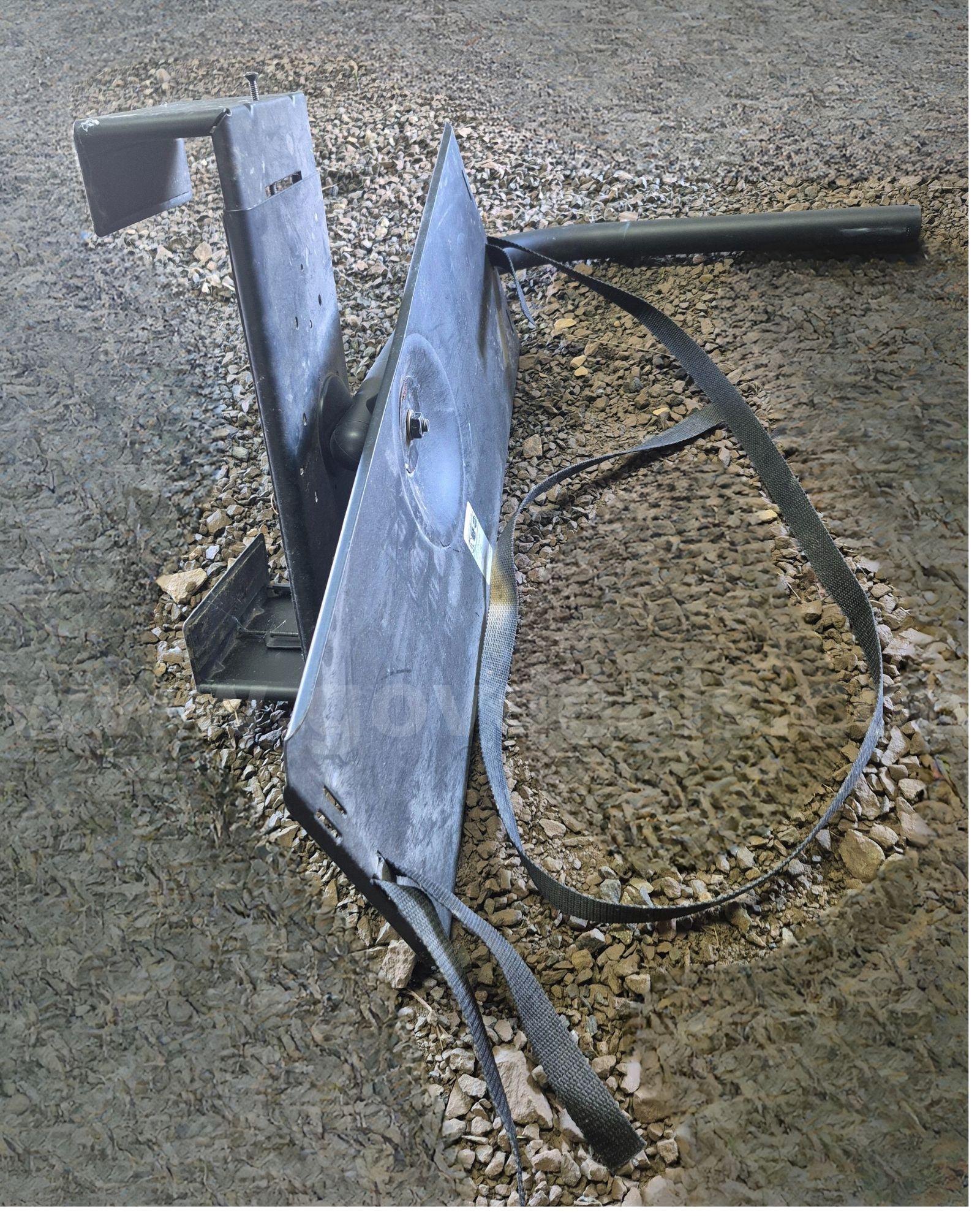 Peerless Laptop Holder for Vehicle- Model #PM4C & #PM27 Peerless Industries #PM4C & #PM27 Government Surplus Auction - Photo #4