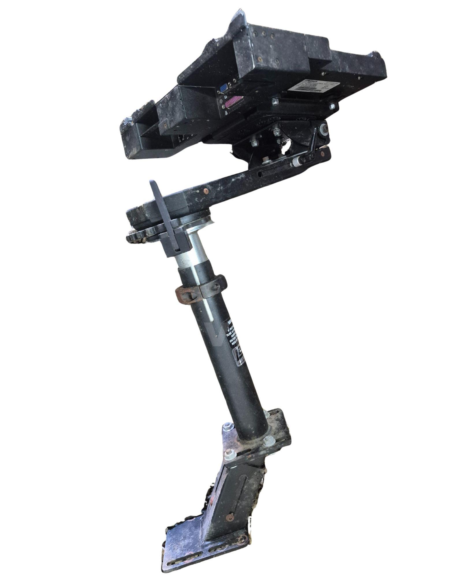 Itronix IX605 Vehicle Dock Itronix IX605 Government Surplus Auction - Primary Photo