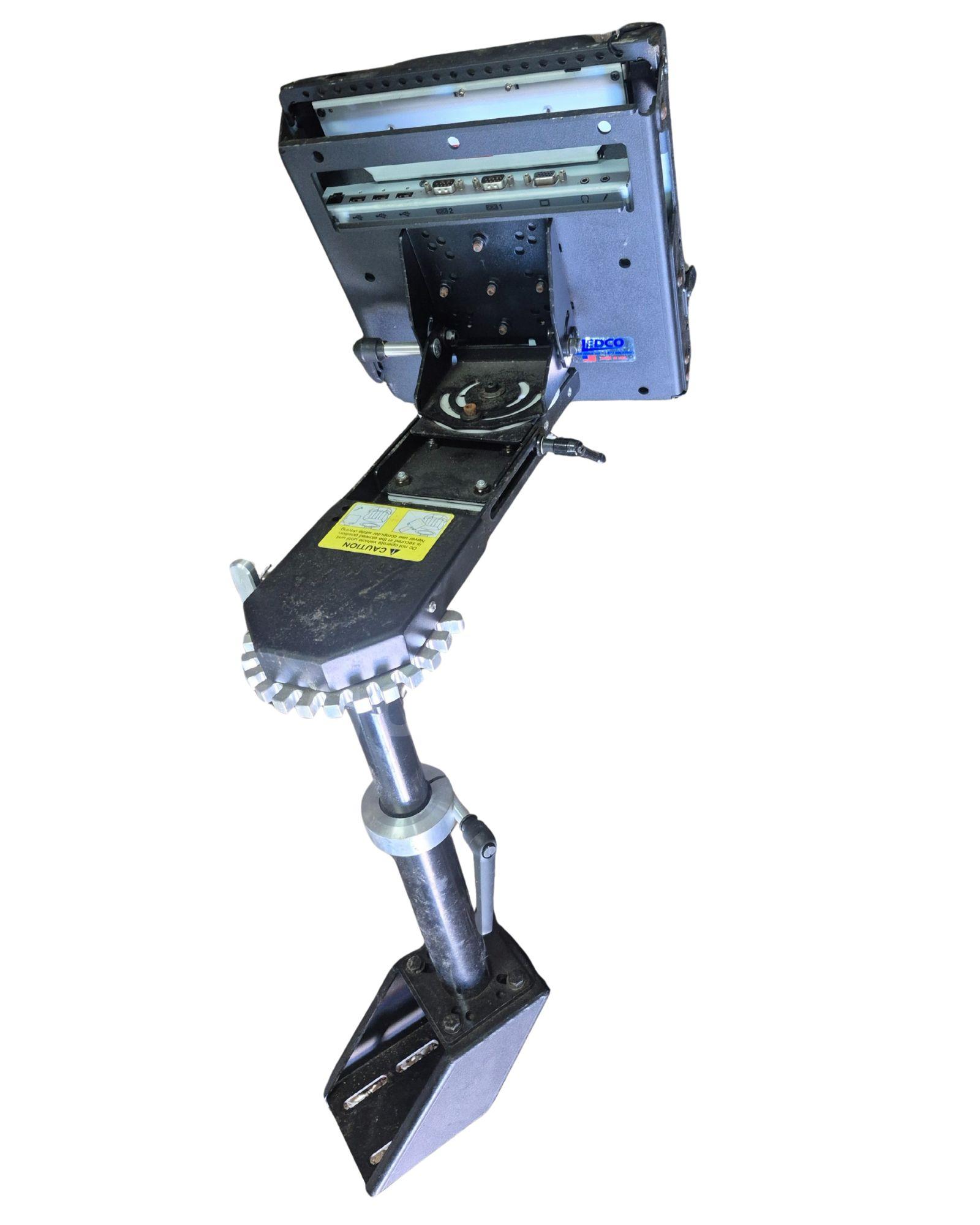 Itronix IX605 Vehicle Dock Itronix IX605 Government Surplus Auction - Photo #5