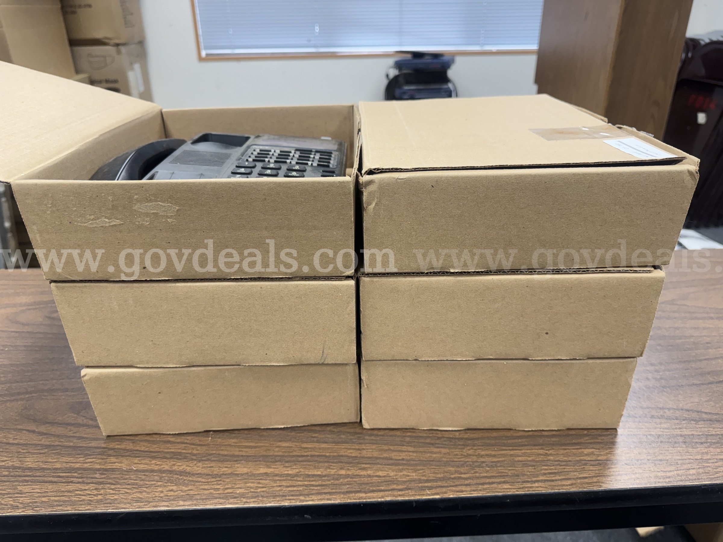 Lot of 6 NEC Multiline Office Desk Phones   Government Surplus Auction - Photo #2