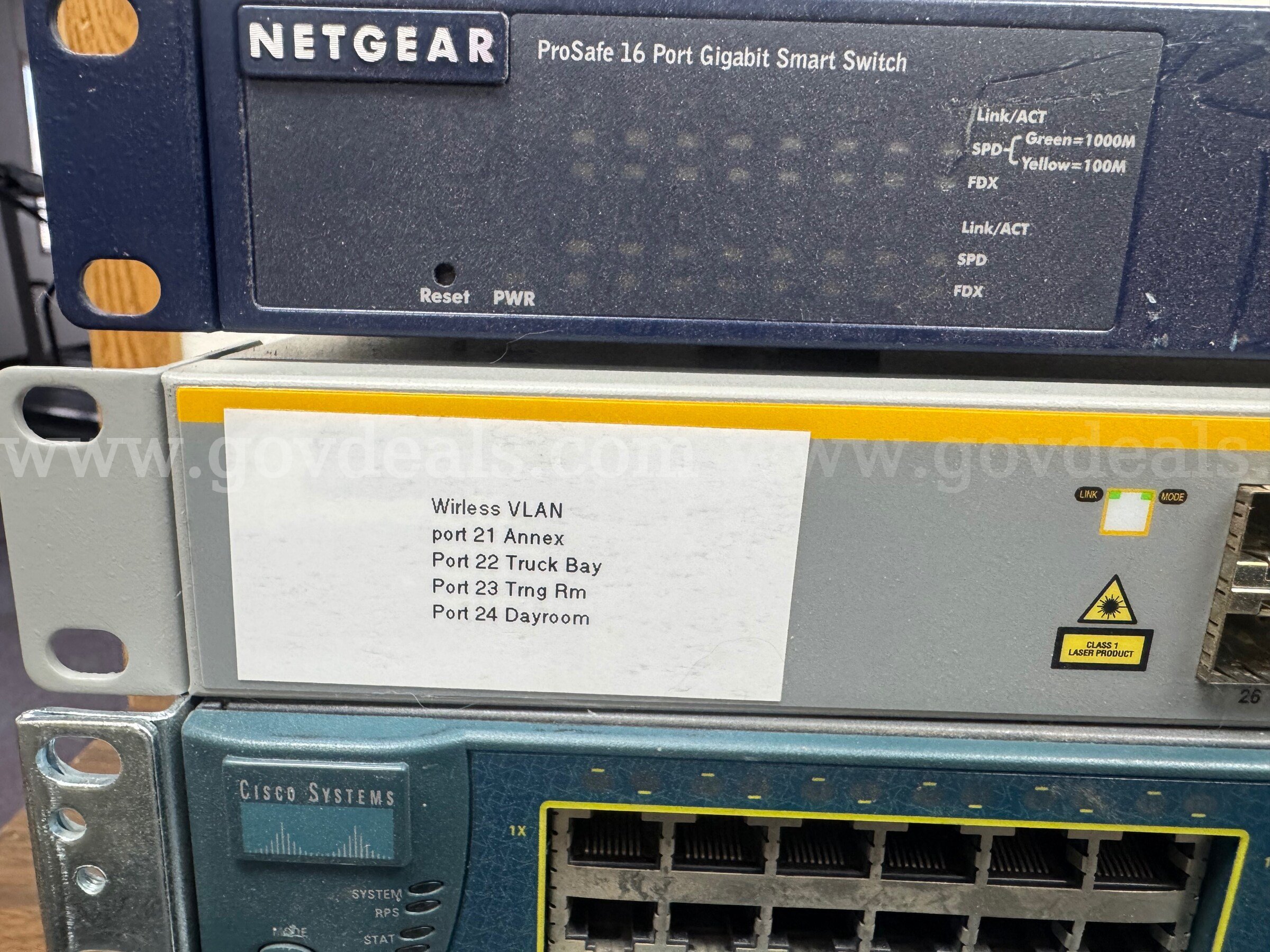 Network Equipment Lot – Cisco Catalyst 3550 Switches, Cisco 2800 Router, Netgear & Allied Telesis Cisco 3550 Government Surplus Auction - Photo #2