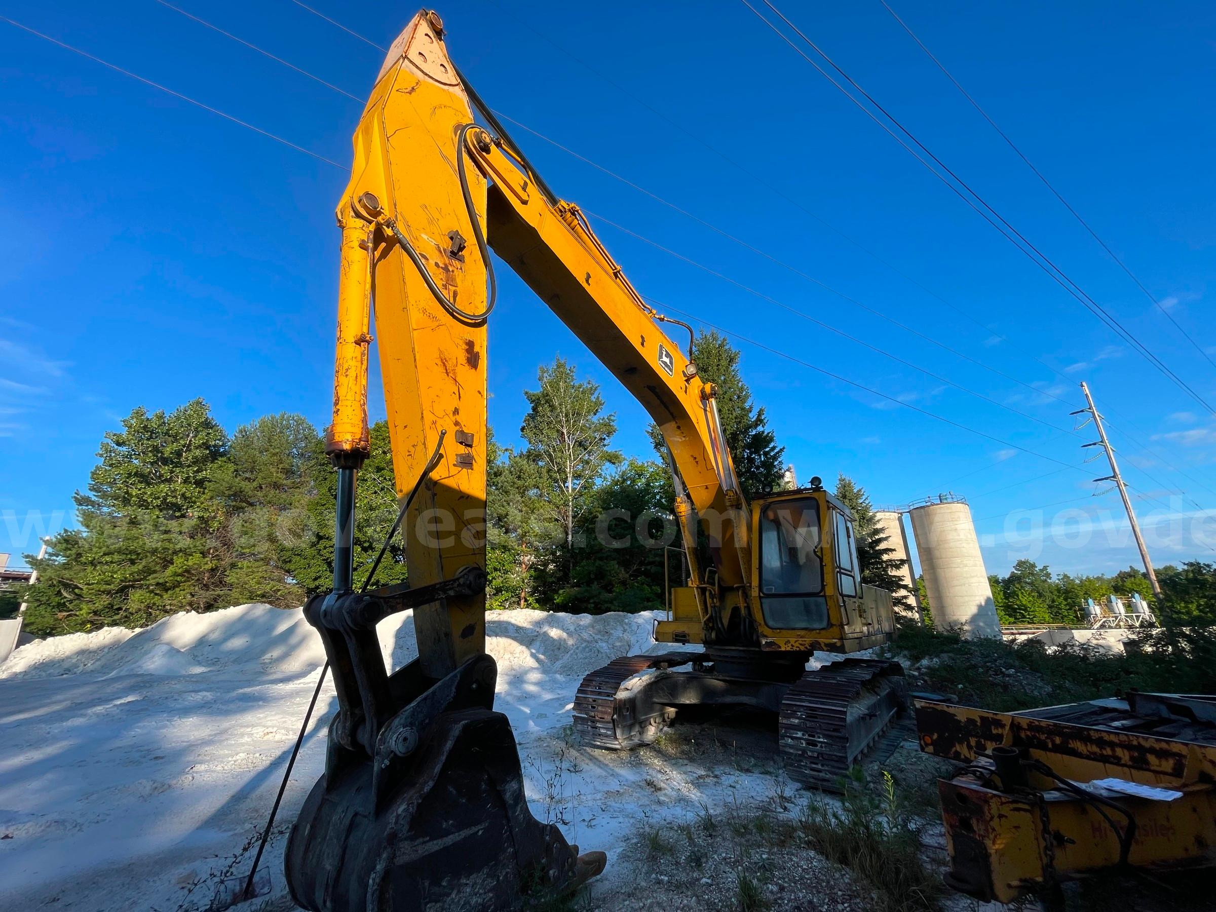 1987 John Deere 792 Hydraulic Excavator-Inoperable