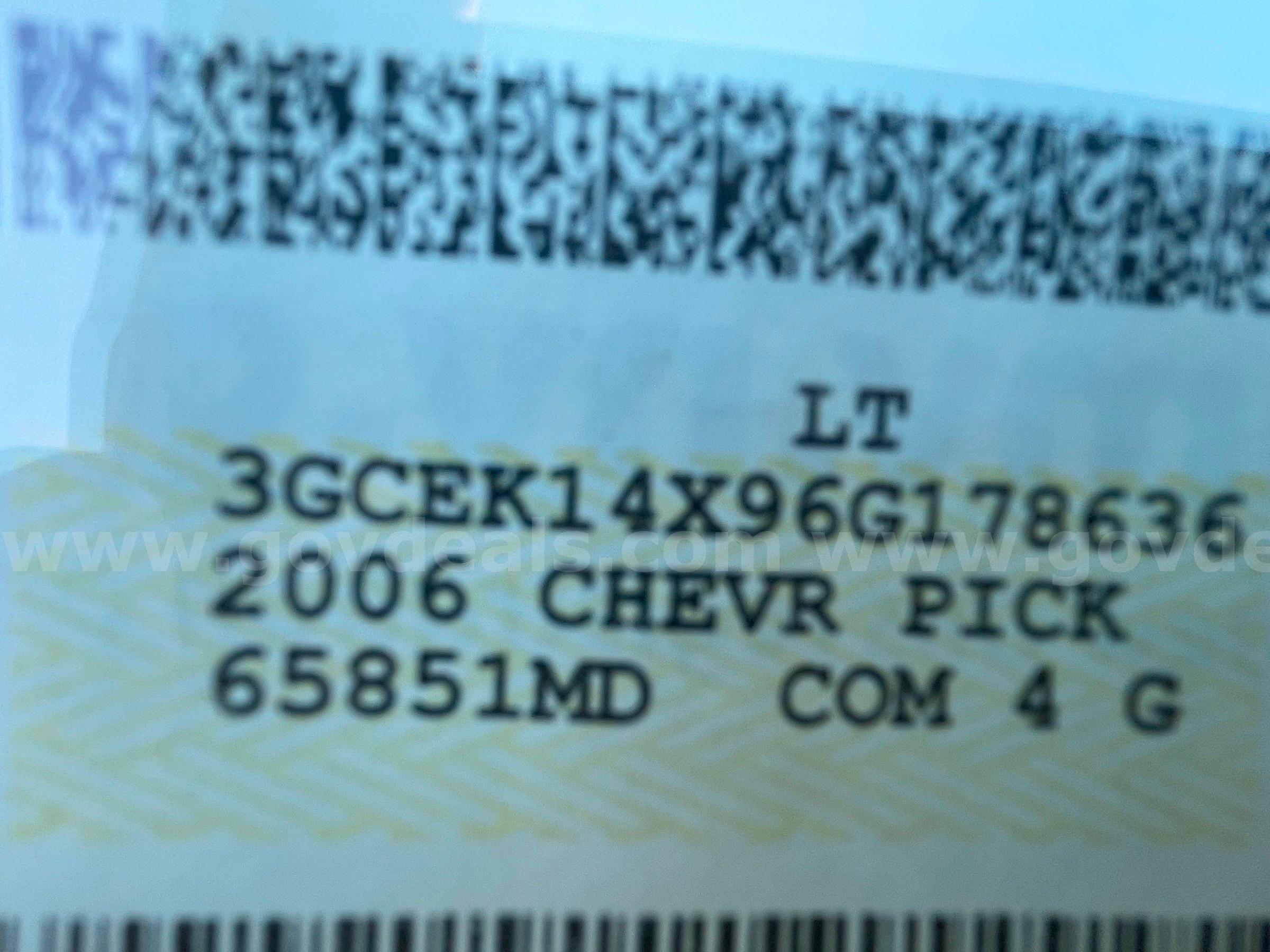 2006 Chevrolet Silverado 1500 4x4 Pickup-Inoperable Chevrolet Silverado Government Surplus Auction - Photo #5