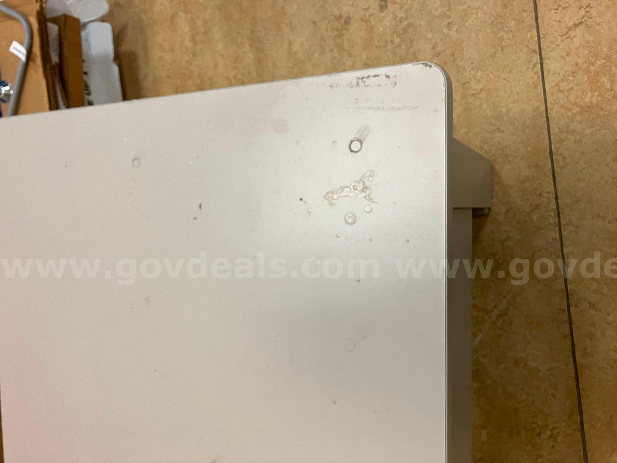 Gray metal office desk for sale (60" w x 30" d x 30" h)   Government Surplus Auction - Photo #2