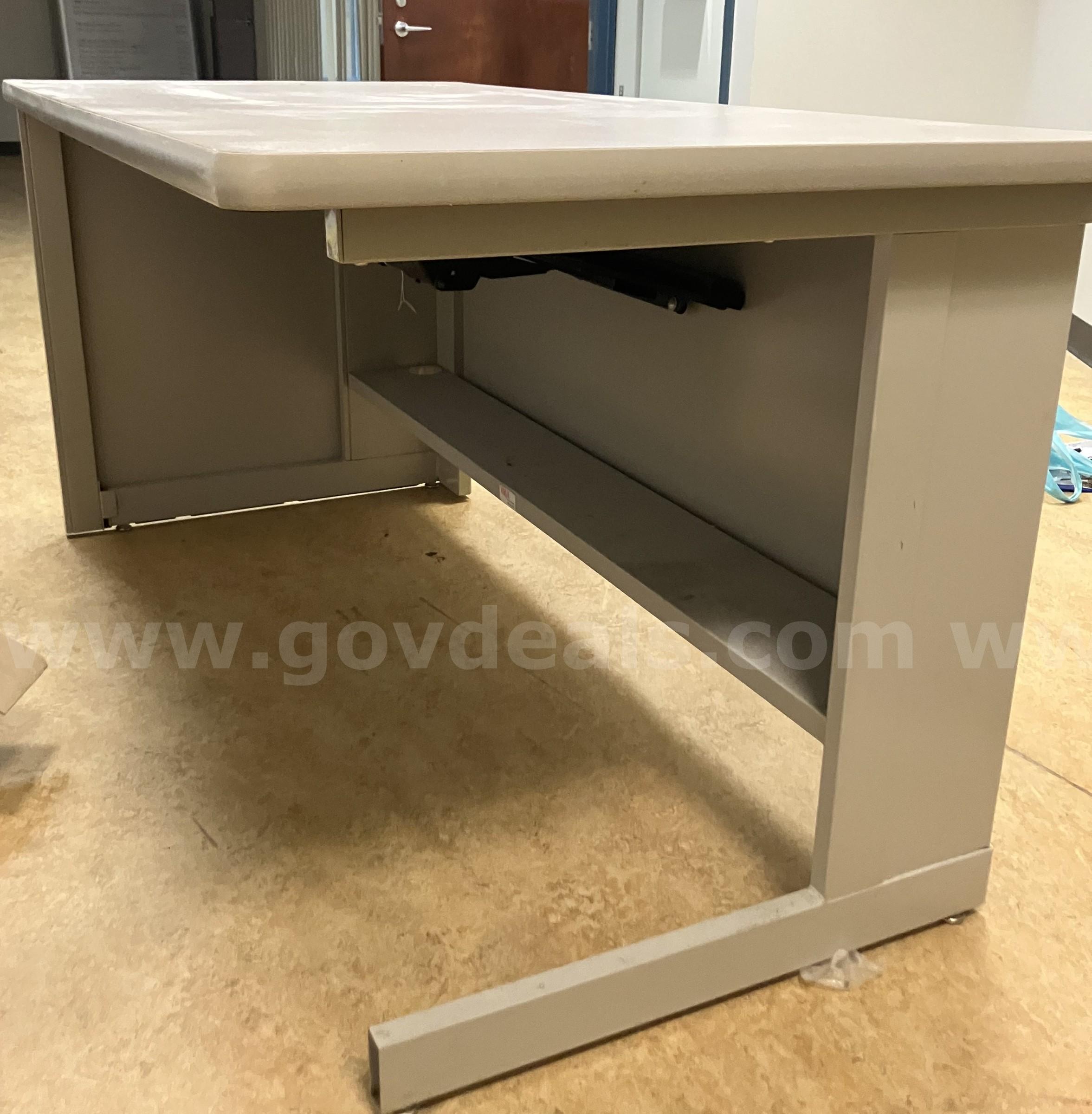 Gray metal office desk for sale (60" w x 30" d x 30" h)   Government Surplus Auction - Photo #4