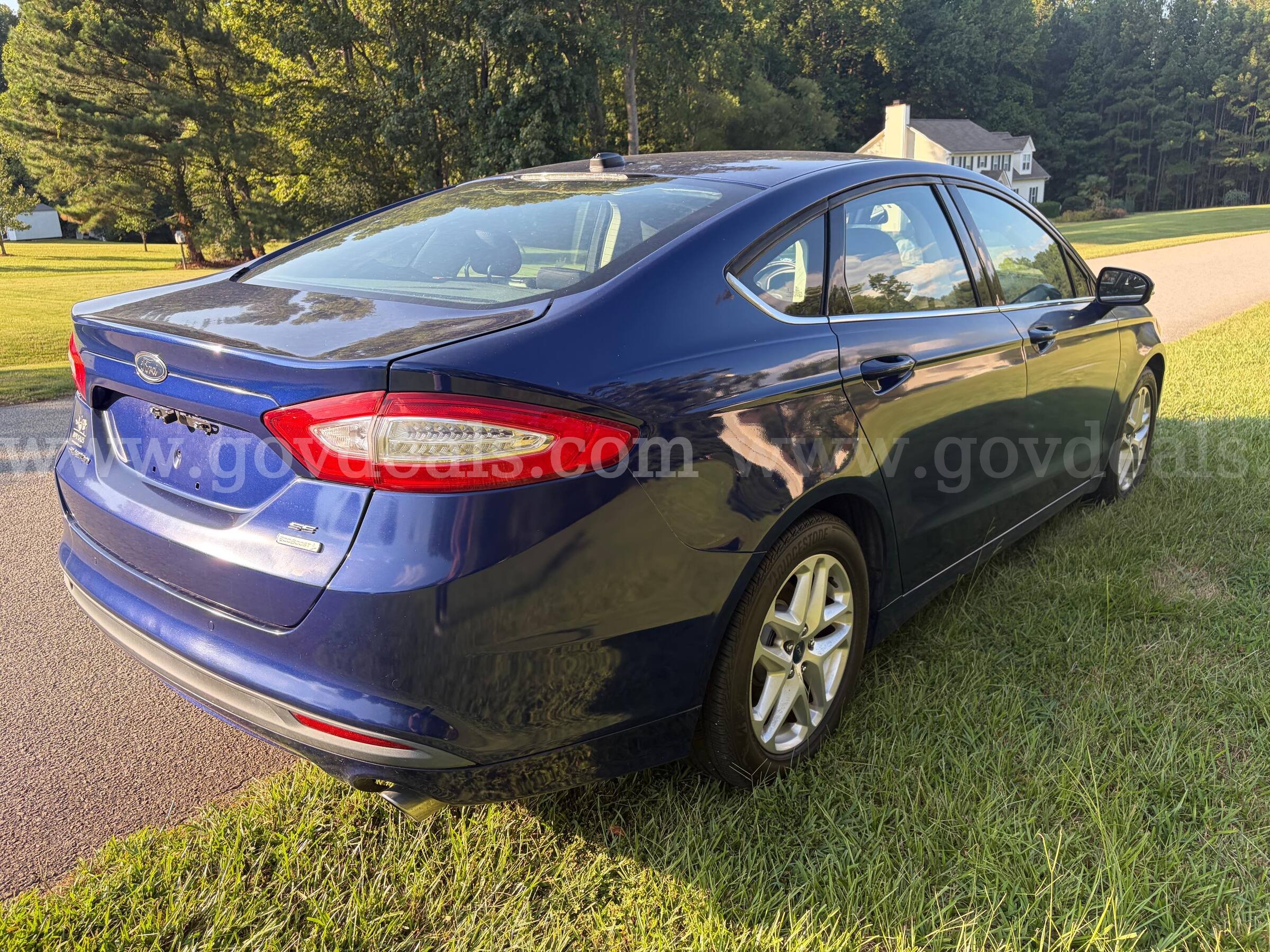 2013 Ford Fusion Ford Fusion Government Surplus Auction - Photo #6