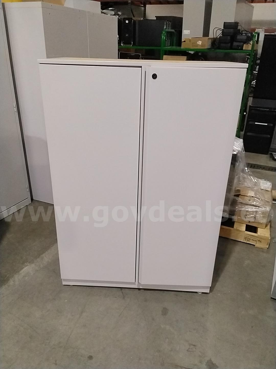 Storage Cabinet   Government Surplus Auction - Primary Photo