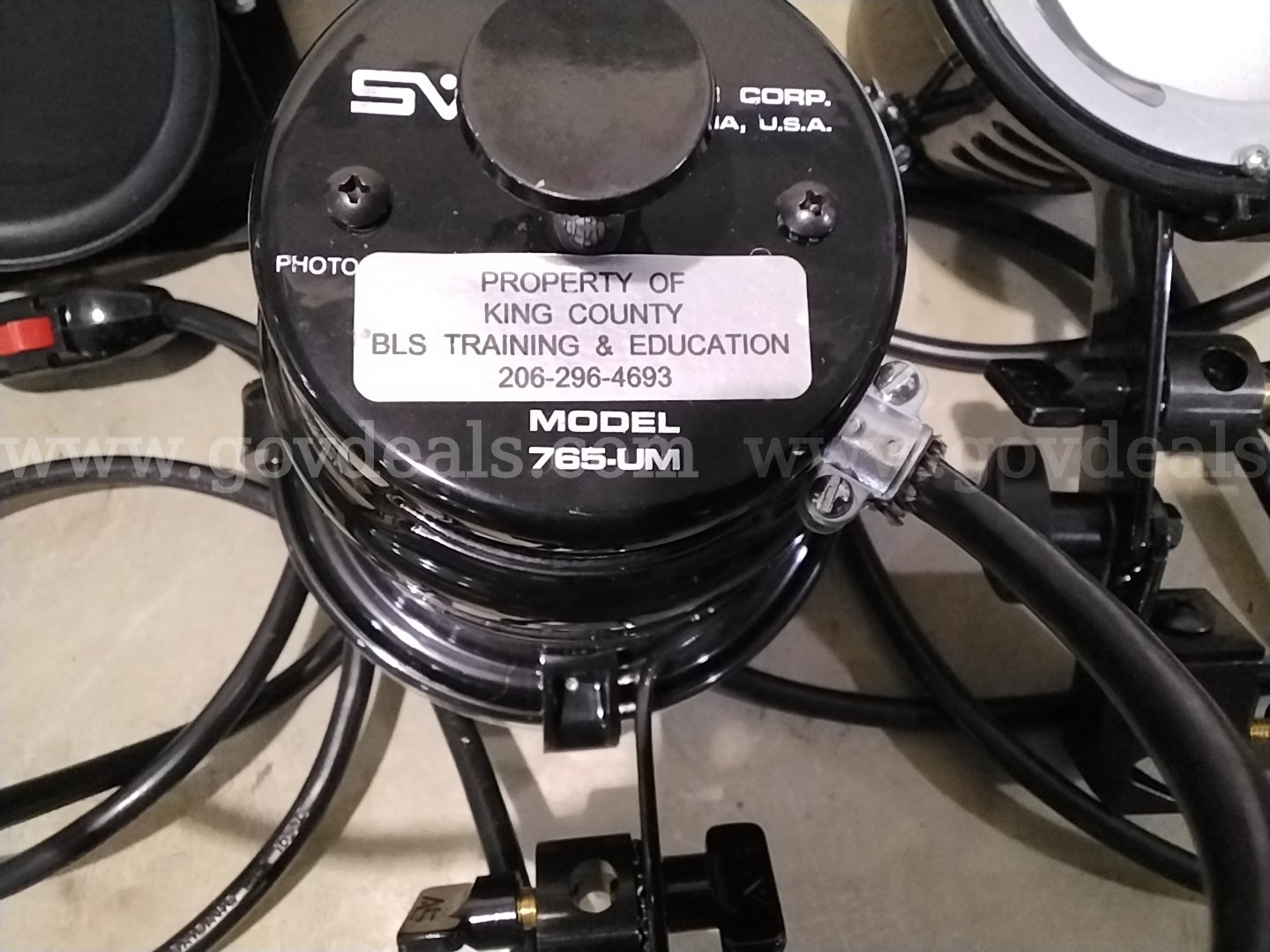 Smith-Victor Lights   Government Surplus Auction - Photo #2