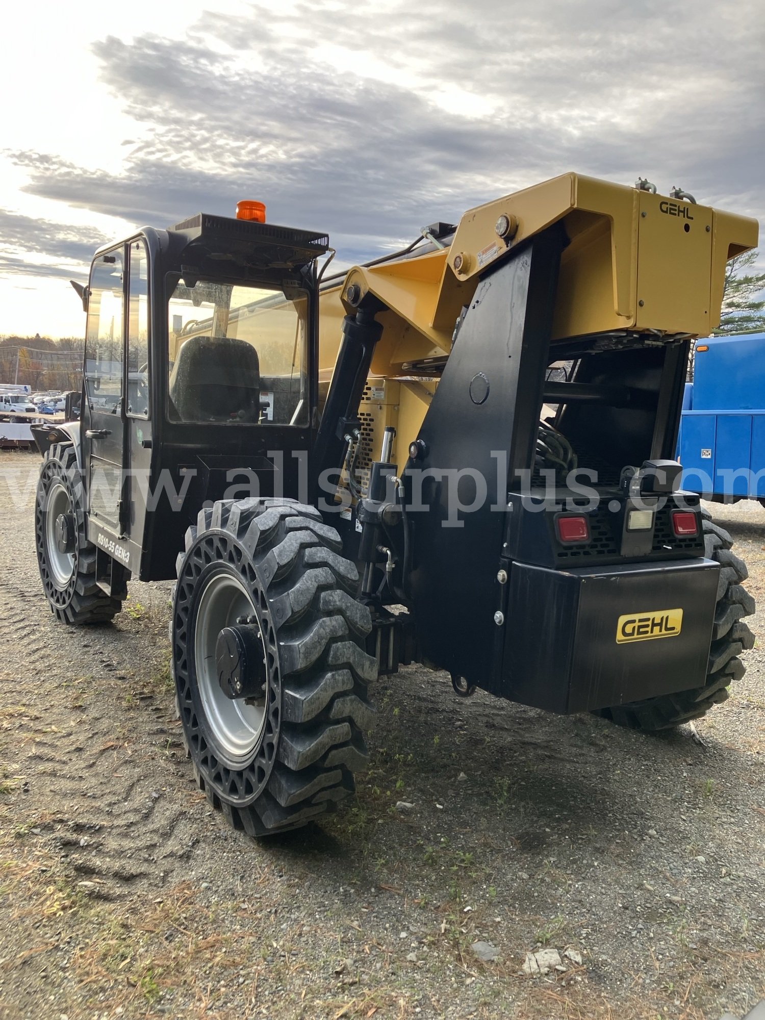 2021 Gehl RS10-55 Gen 3, 10,000-Lb, Telehandler, Qty 1 Gehl 000 Government Surplus Auction - Photo #3
