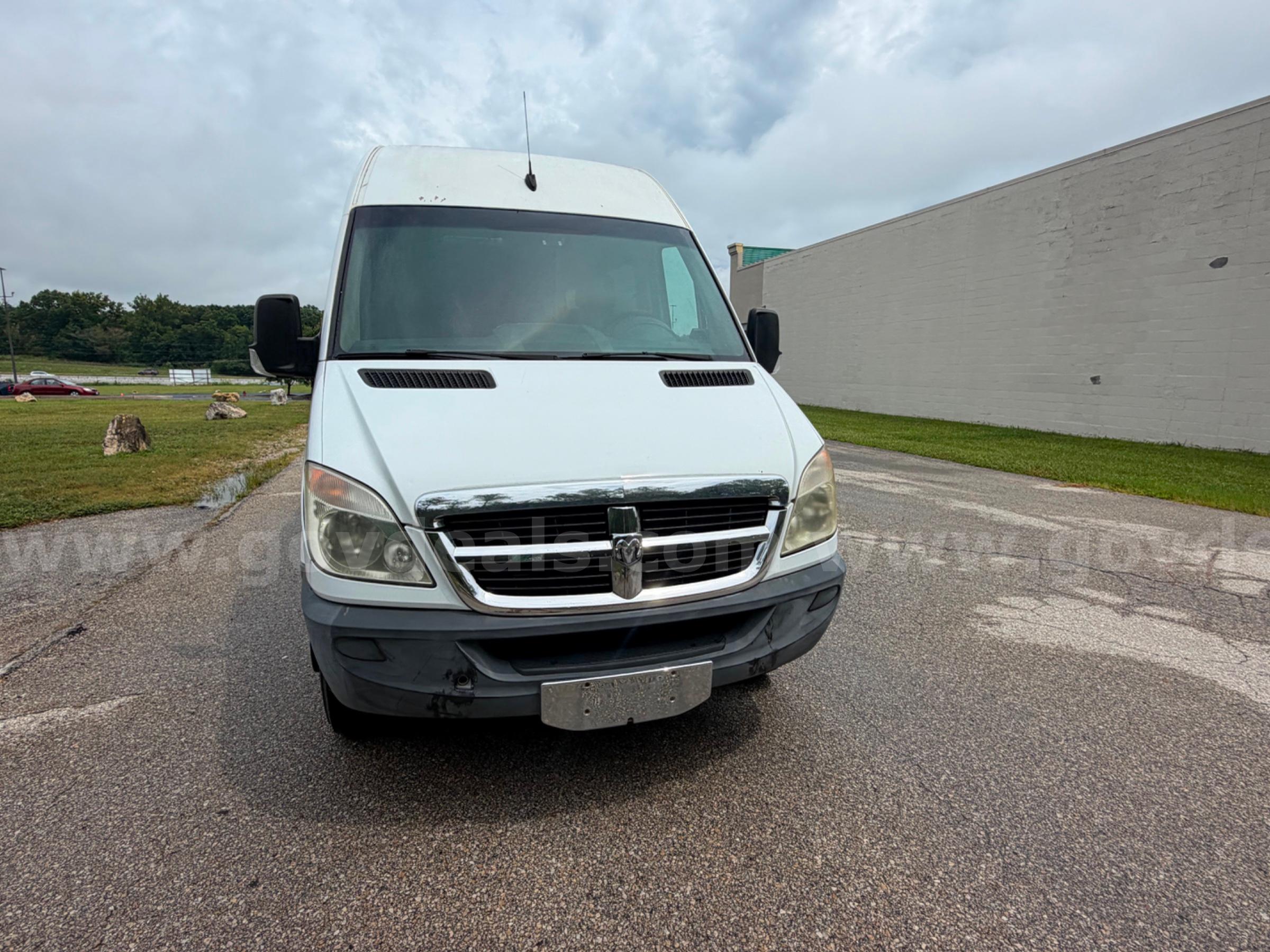 2009 Dodge Sprinter Van 3500 170-in. WB EXT Dodge 3500 Government Surplus Auction - Photo #3