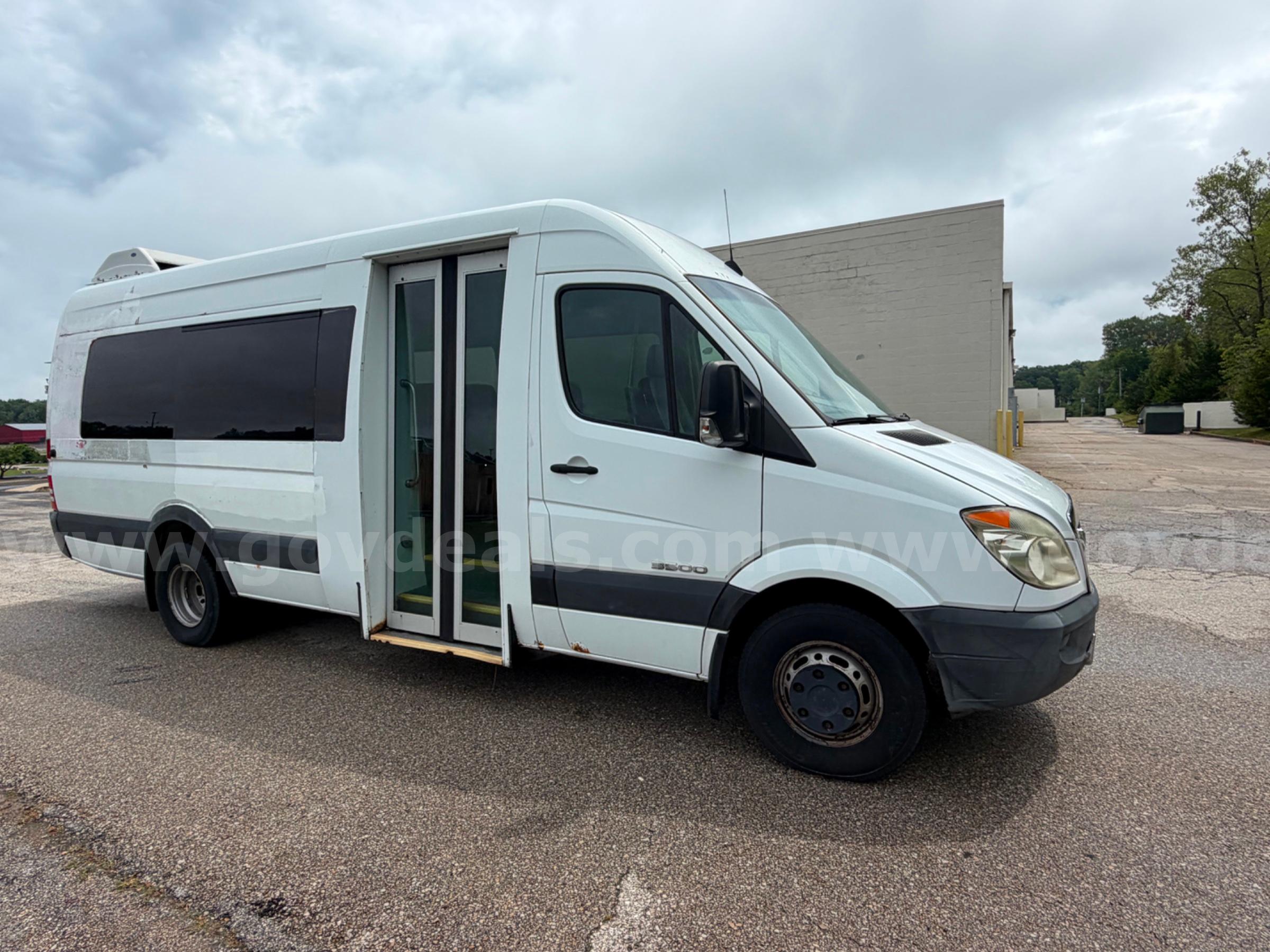 2009 Dodge Sprinter Van 3500 170-in. WB EXT Dodge 3500 Government Surplus Auction - Photo #5