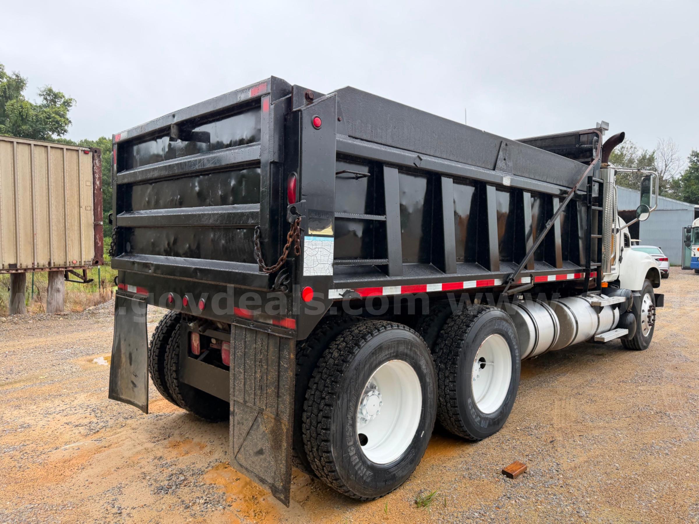 2004 Mack CV713 Granite Tandem Axle Dump Truck Mack CV713 Government Surplus Auction - Photo #6