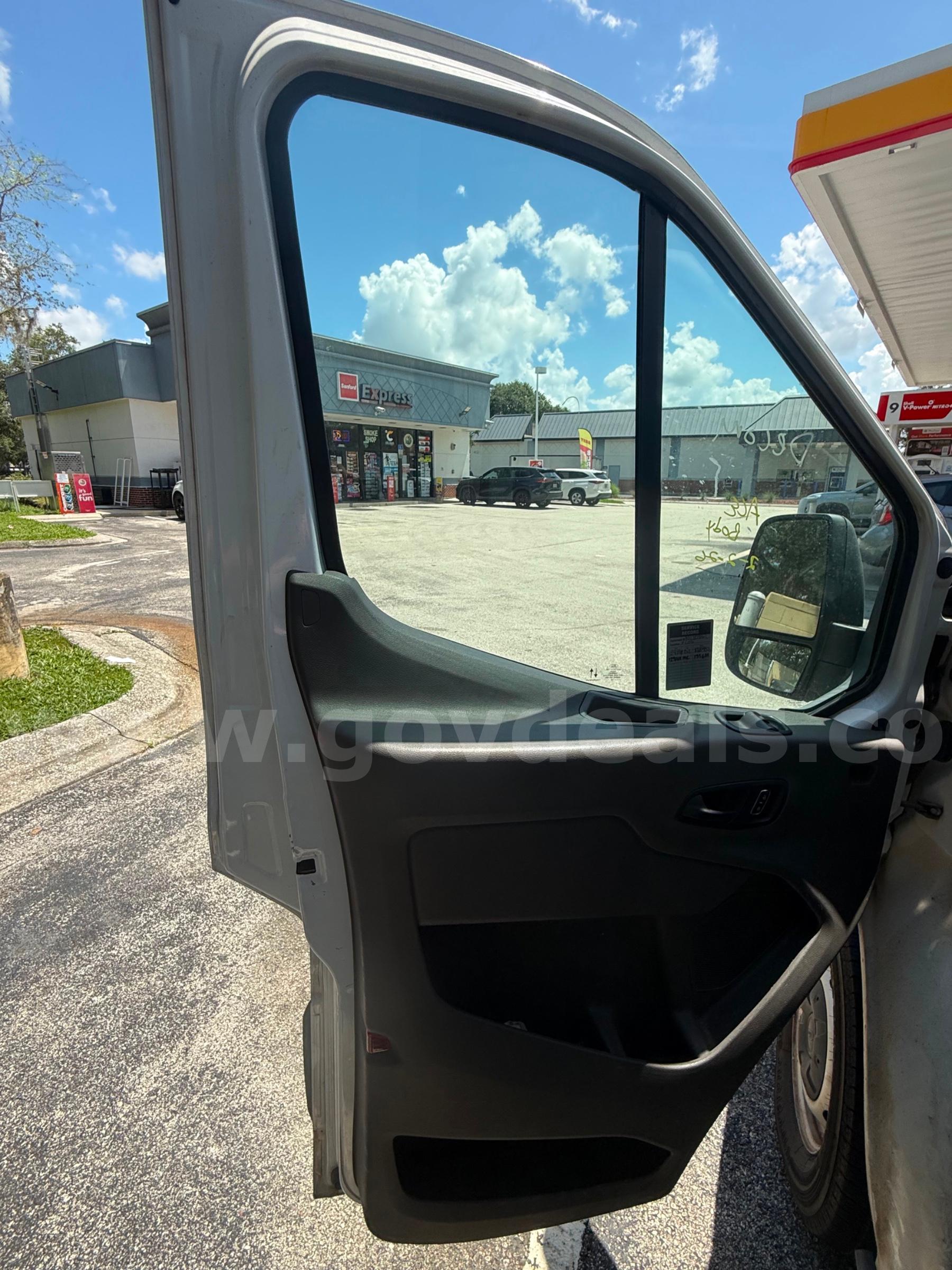 2022 Ford Transit Ford Transit Government Surplus Auction - Photo #6