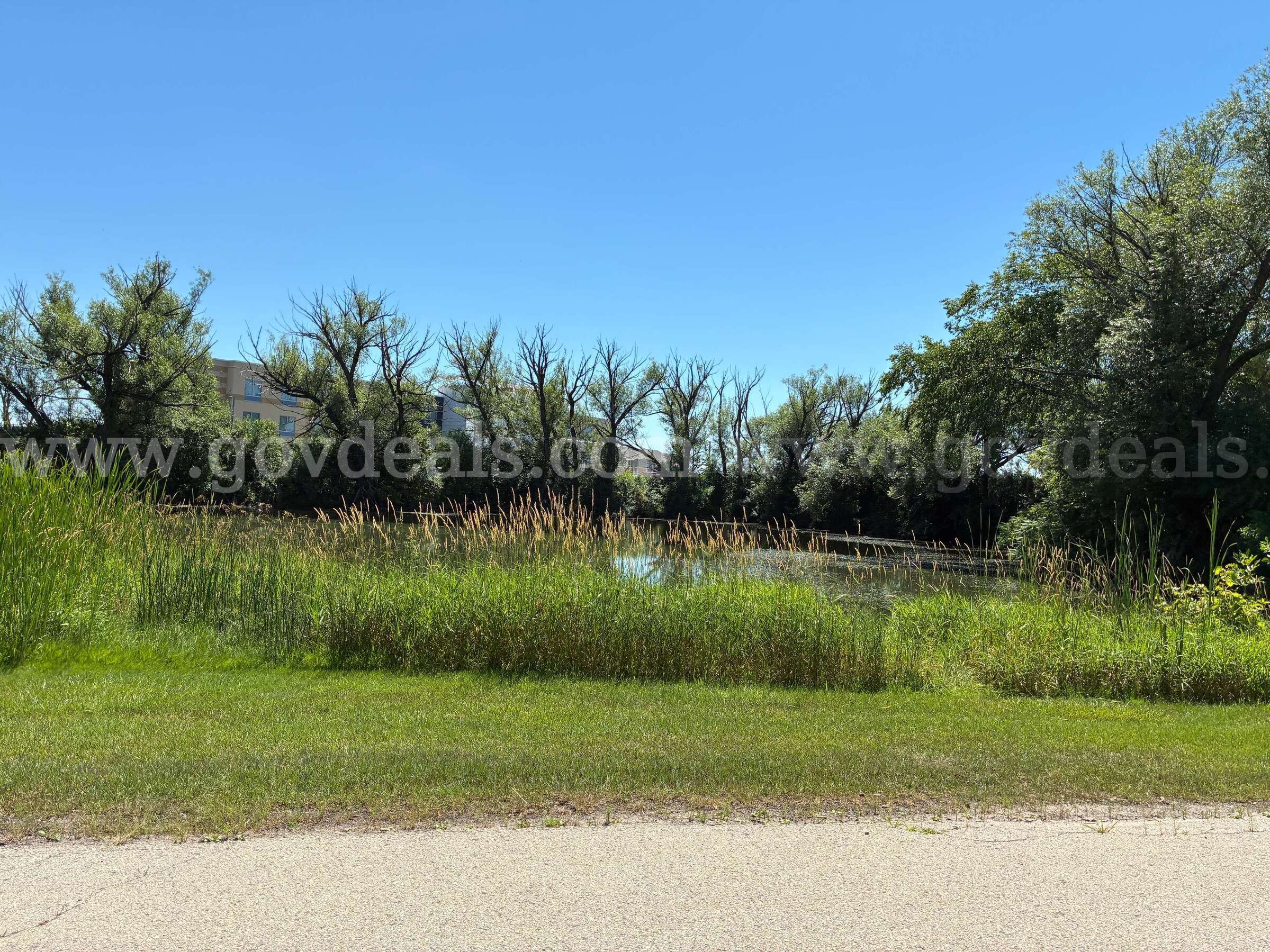 Former State Patrol Building in Fond du lac, WI on 4.292 Acres  292 Government Surplus Auction - Photo #2