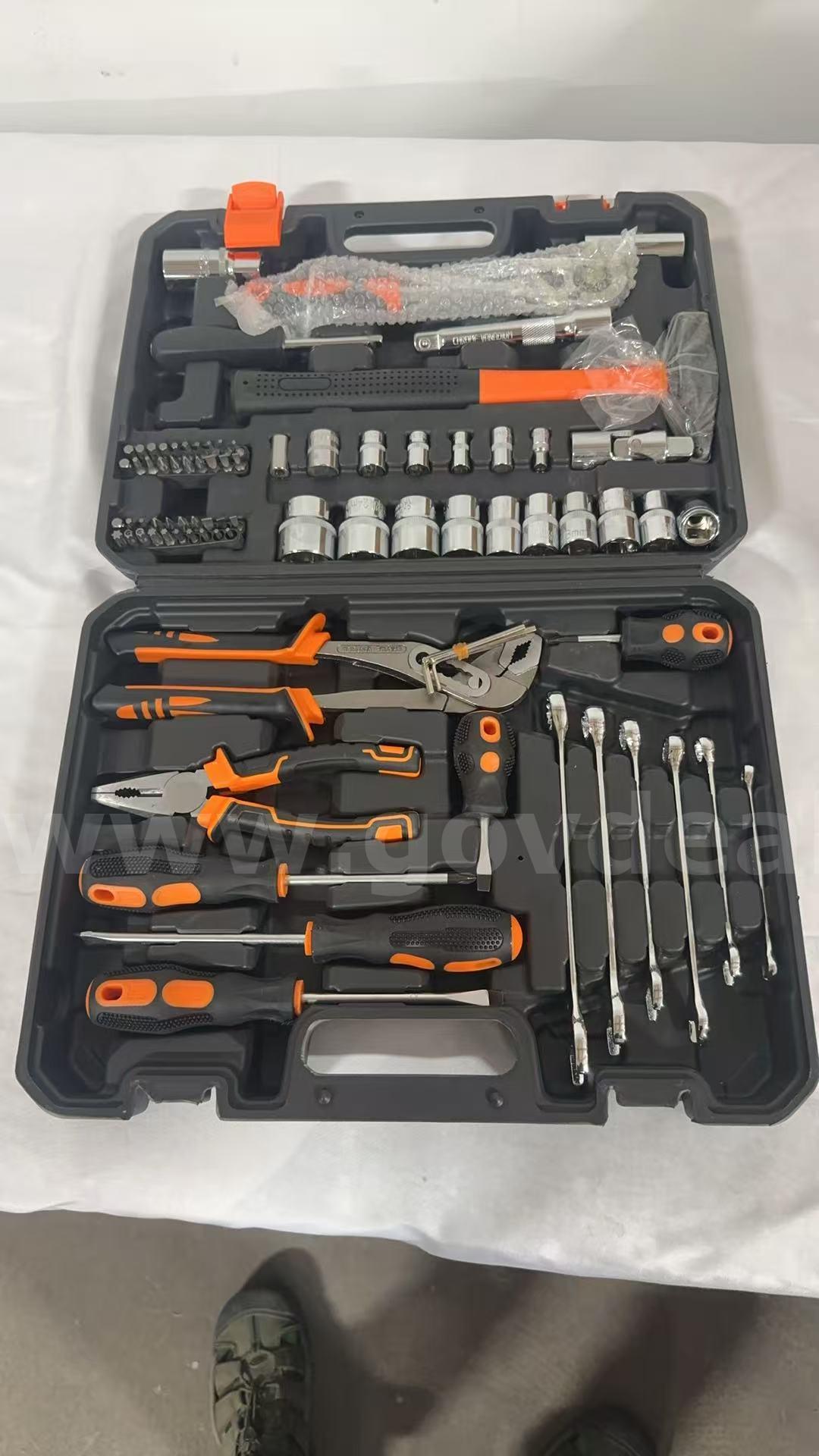 SHIPPING AVAILABLE New Household/Auto Repair Tool Kit with Toolbox, Screwdrivers, Pliers, Sockets & Wrenches (AA1-05)   Government Surplus Auction - Photo #6