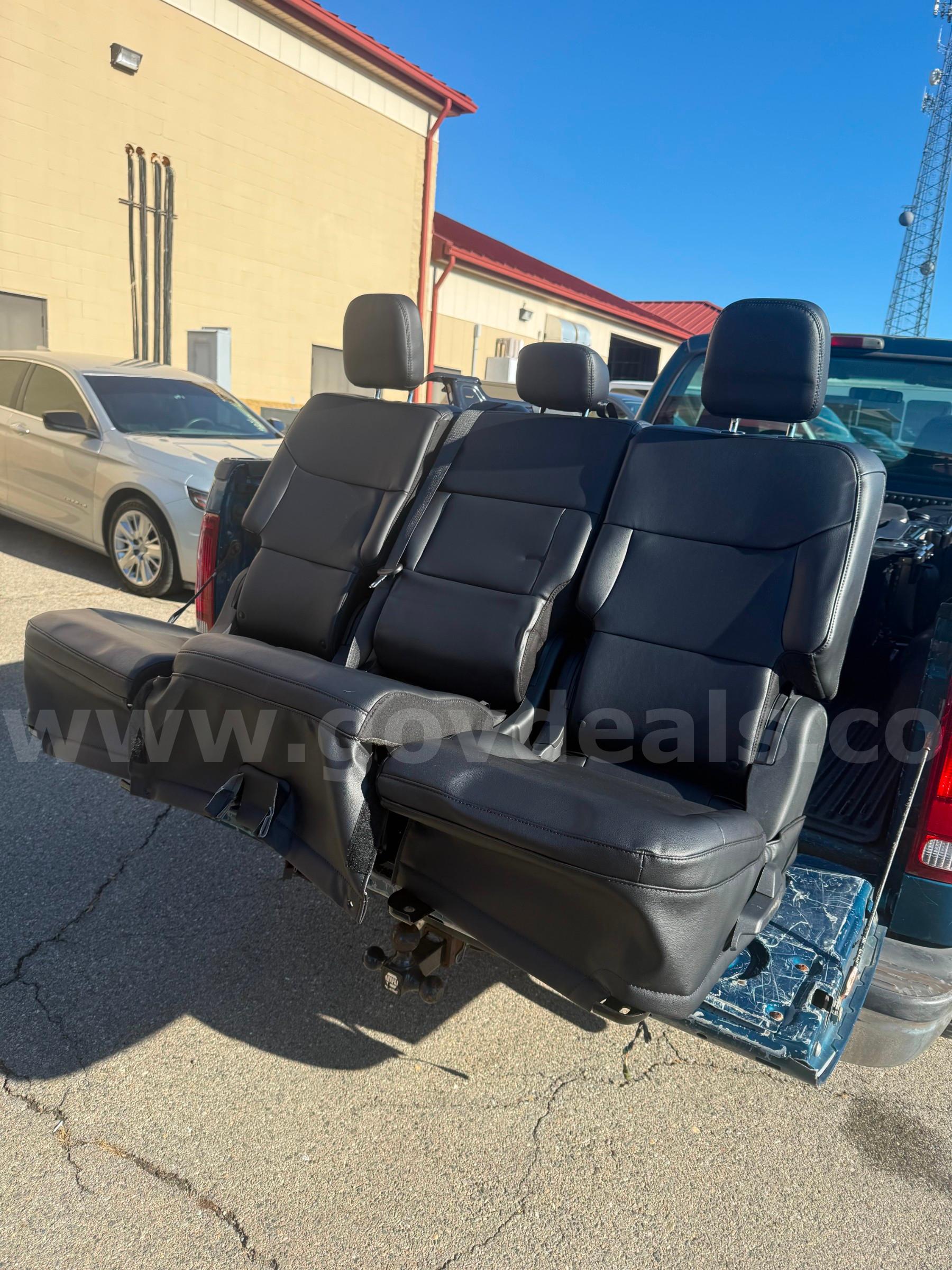 2025 Ford Explorer 2nd Row Seats – 8 Sets / 24 Seats Total – New Ford Explorer Government Surplus Auction - Photo #2