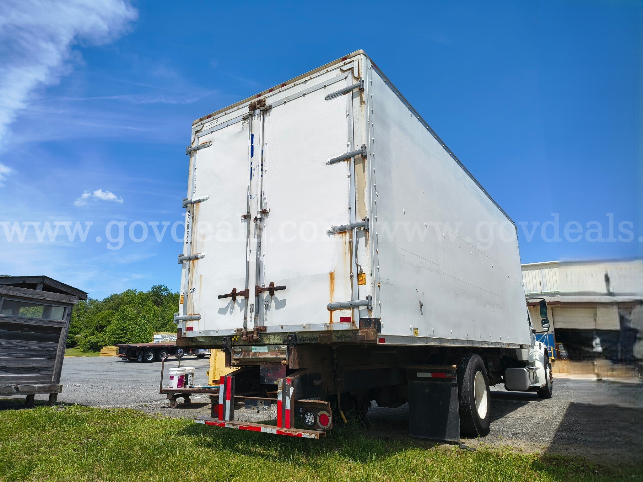 2015 Freightliner M2 106 S/A Demountable Box Truck- Inoperable Freightliner 106 Government Surplus Auction - Photo #3