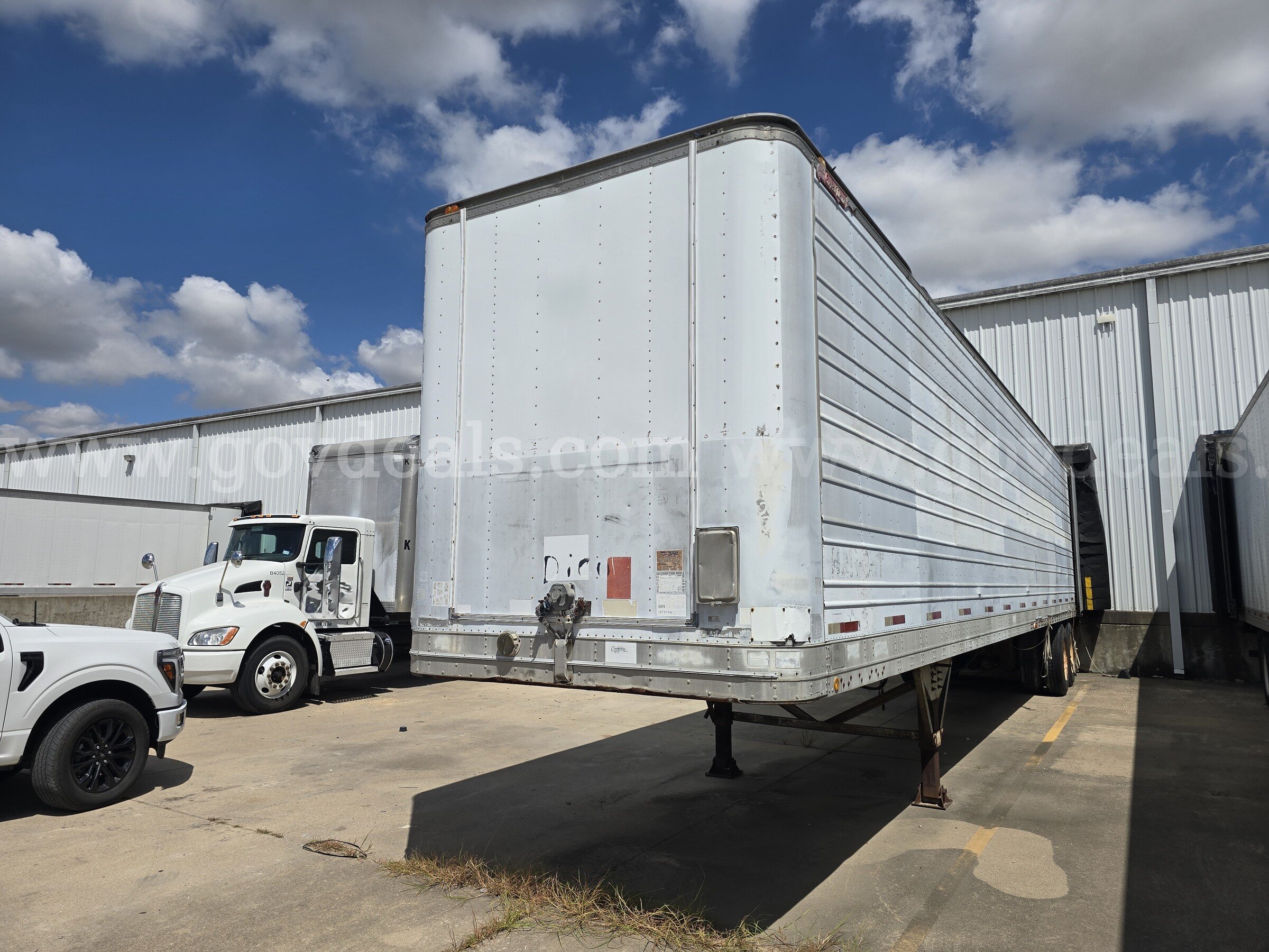 1982 Great Dane 741TPA44 T/A Van Trailer Great Dane 741TPA44 Government Surplus Auction - Primary Photo