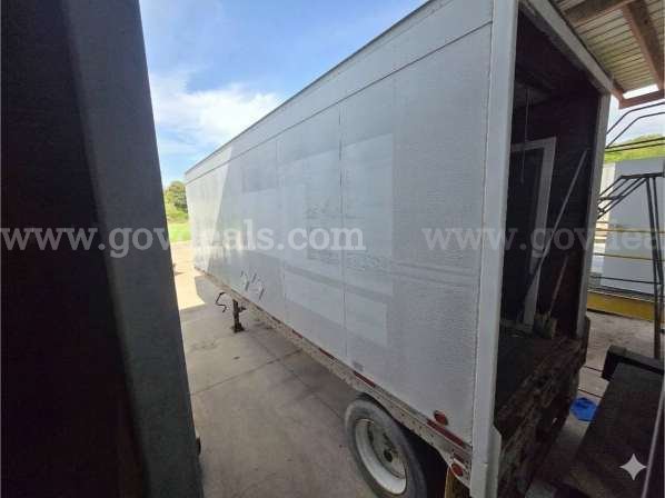 1988 Monon MA3-15-SA-28W S\A Van Trailer Monon MA3-15-SA-28W Government Surplus Auction - Photo #2