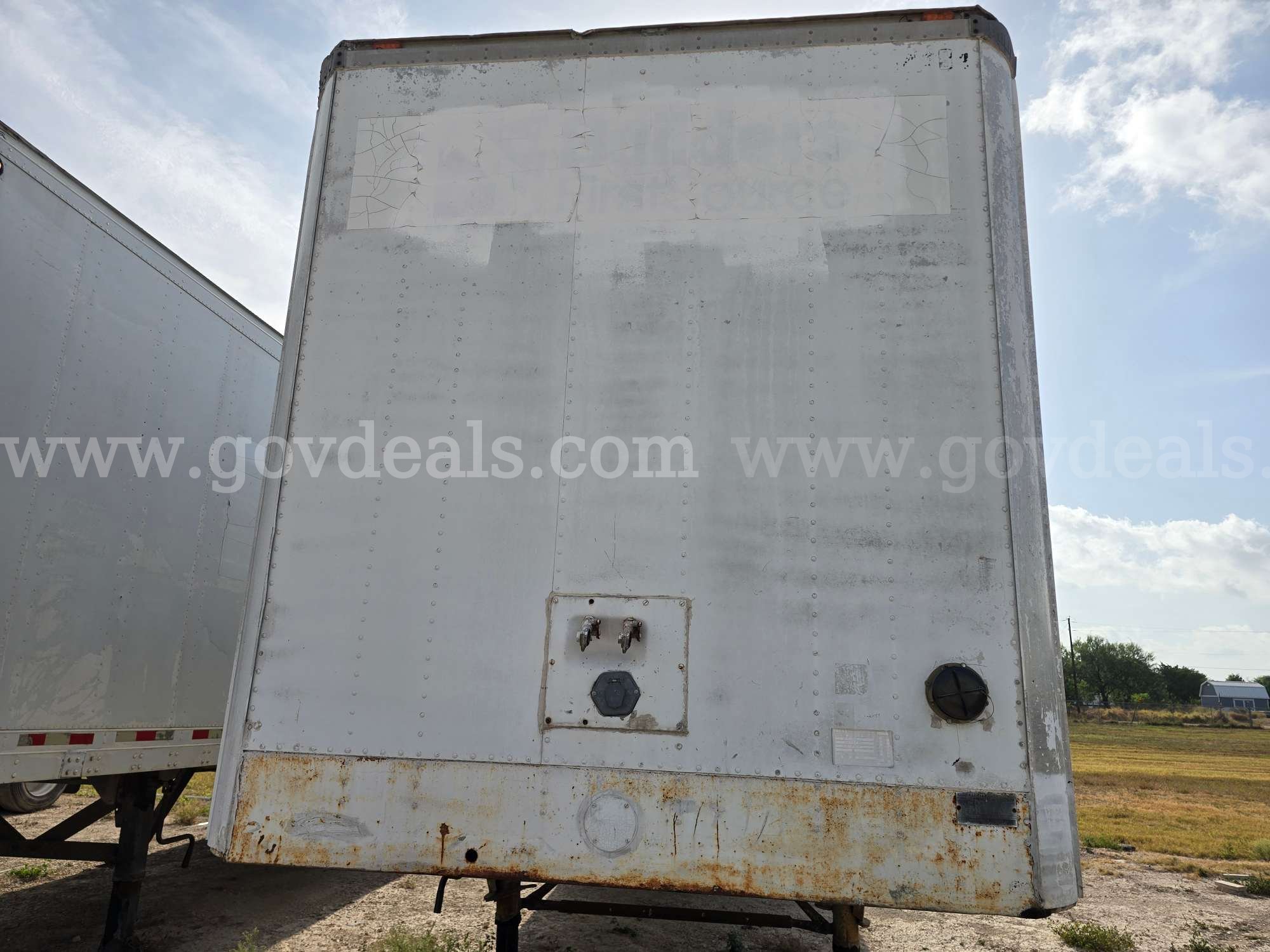 1985 Utility VS1DS S/A Van Trailer Utility VS1DS Government Surplus Auction - Photo #6