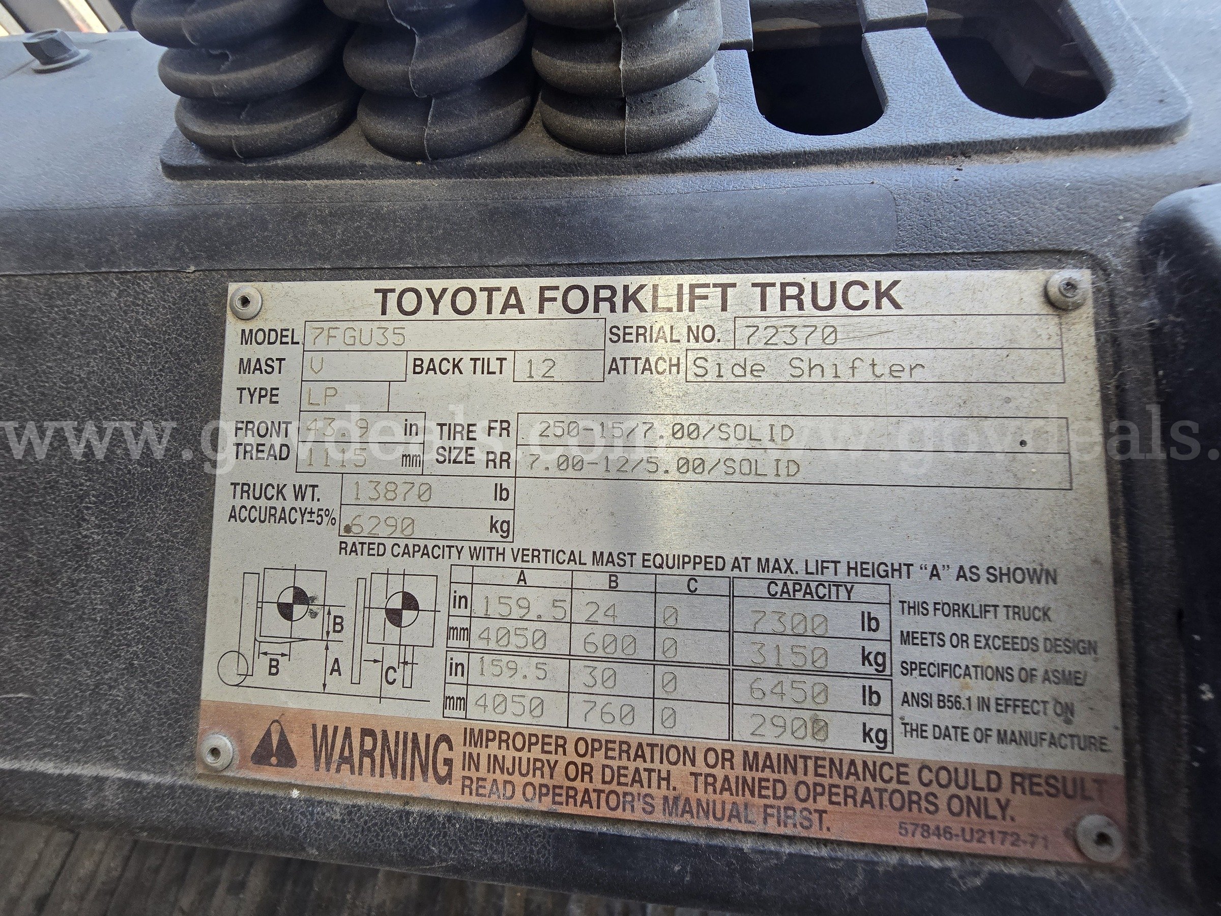 2013 Toyota 7FGU35 Pneumatic Tire Forklift-Inoperable Toyota 7FGU35 Government Surplus Auction - Photo #5