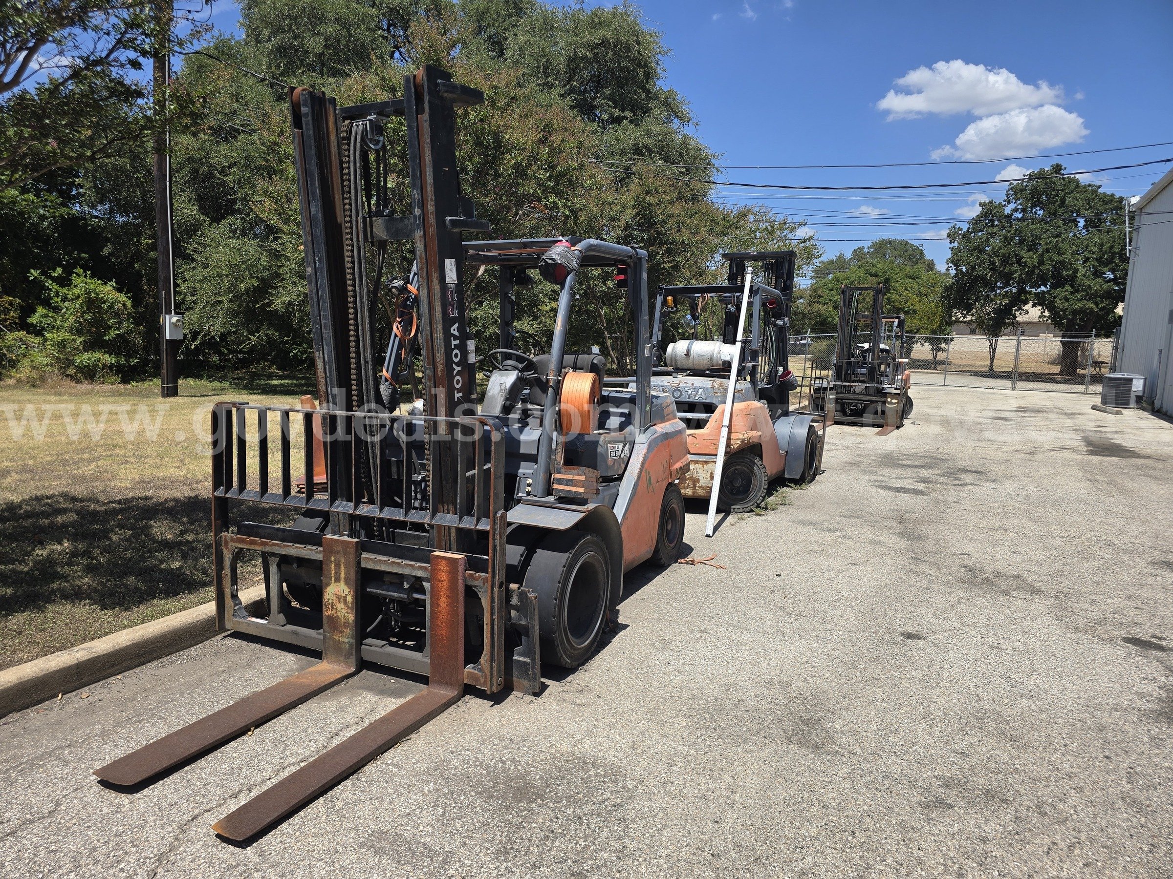 2017 Toyota 8FG40U Pneumatic Tire Forklift-Inoperable