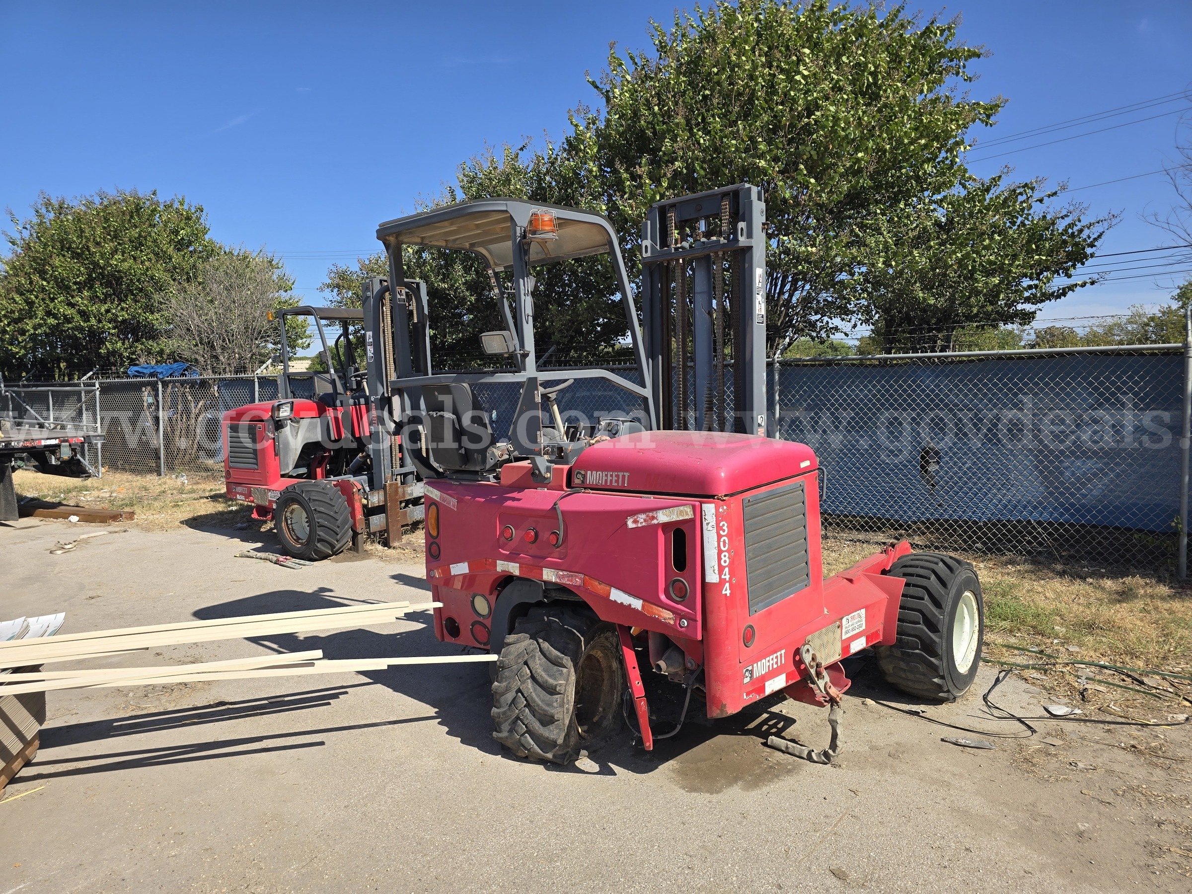 2011 Moffett M55 Truck Mounted Forklift-Inoperable Moffett M55 Government Surplus Auction - Photo #3