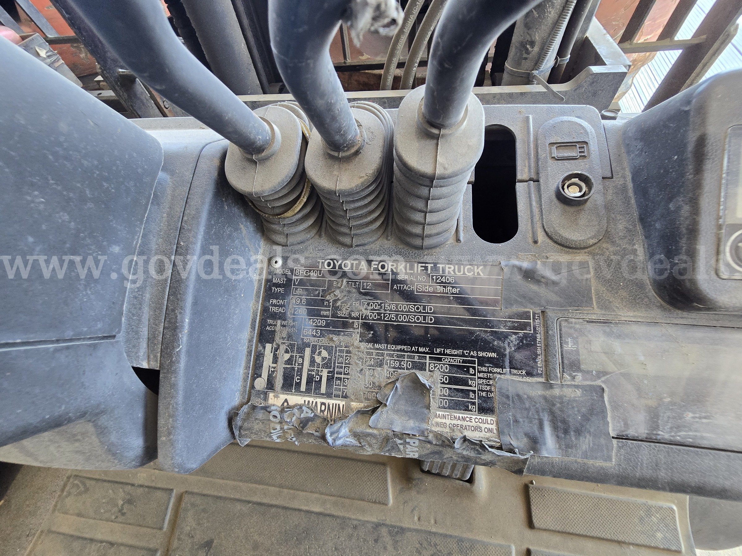 2017 Toyota 8FG40U Pneumatic Tire Forklift-Inoperable Toyota 8FG40U Government Surplus Auction - Photo #5