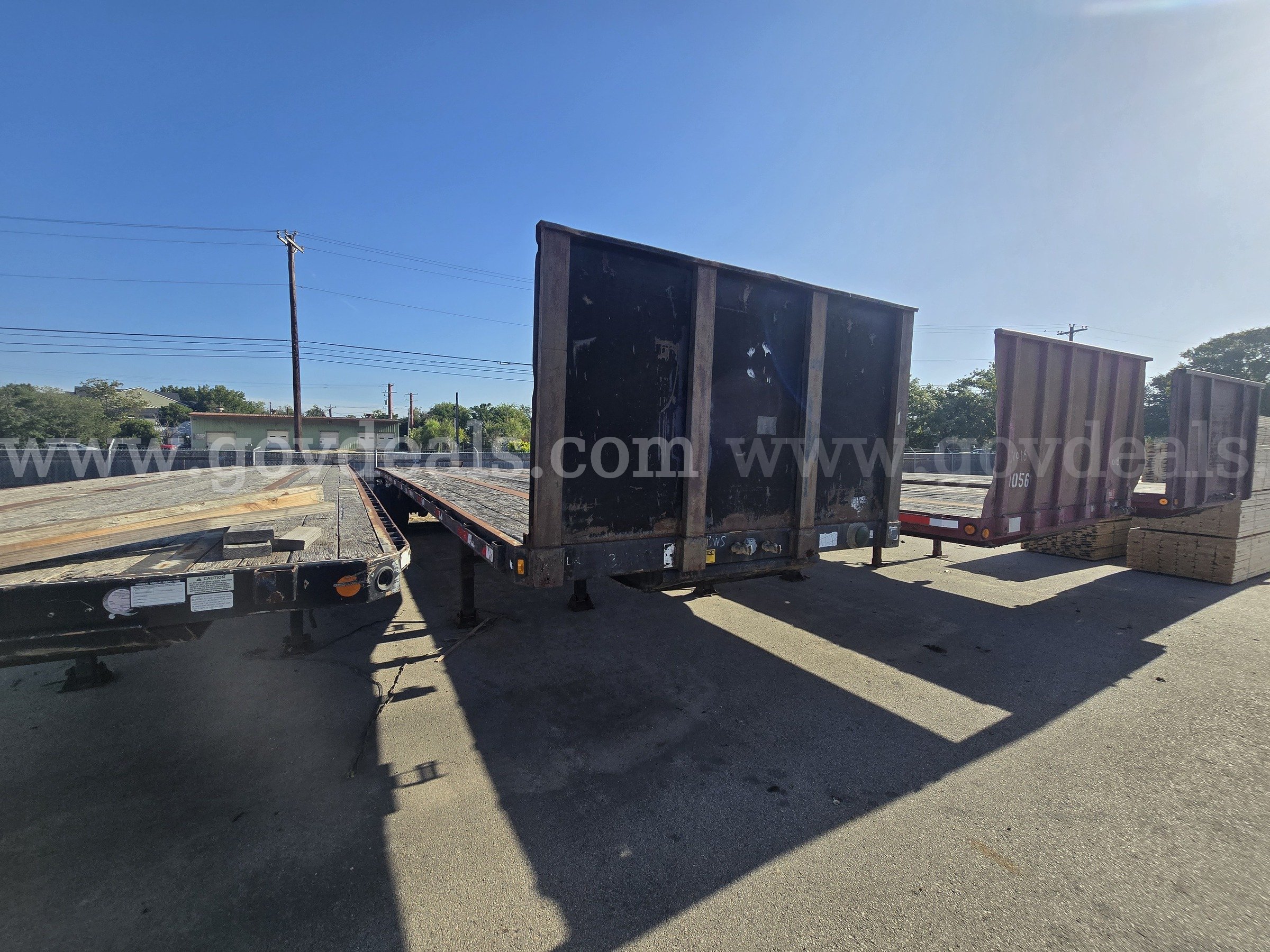 1998 Fruehauf T/A Flatbed Trailer Fruehauf  Government Surplus Auction - Photo #4