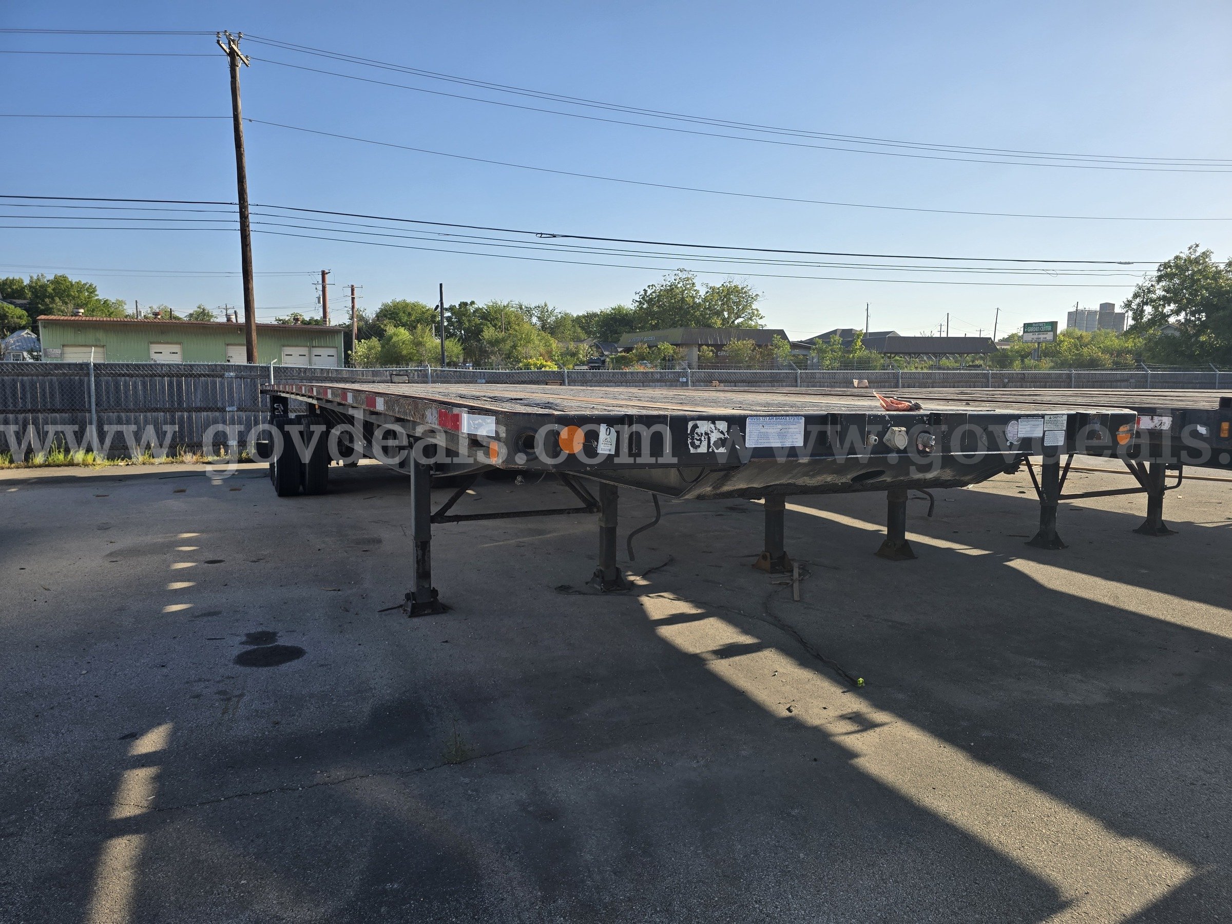 2008 Lufkin T/A Flatbed Trailer Lufkin FL-116T Government Surplus Auction - Photo #4