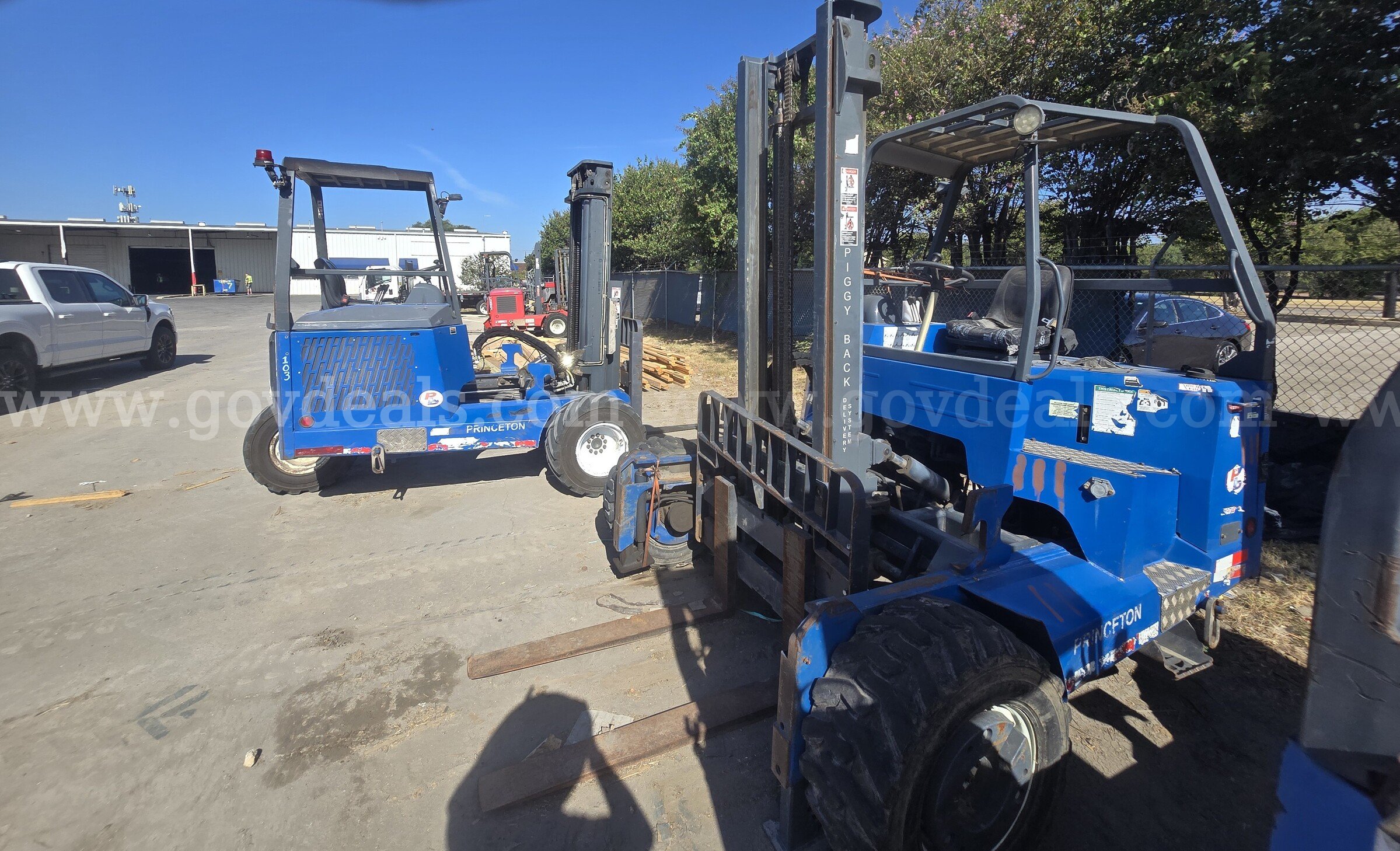 2014 Princeton PB50 Truck Mounted Forklift Princeton PB50 Government Surplus Auction - Photo #4