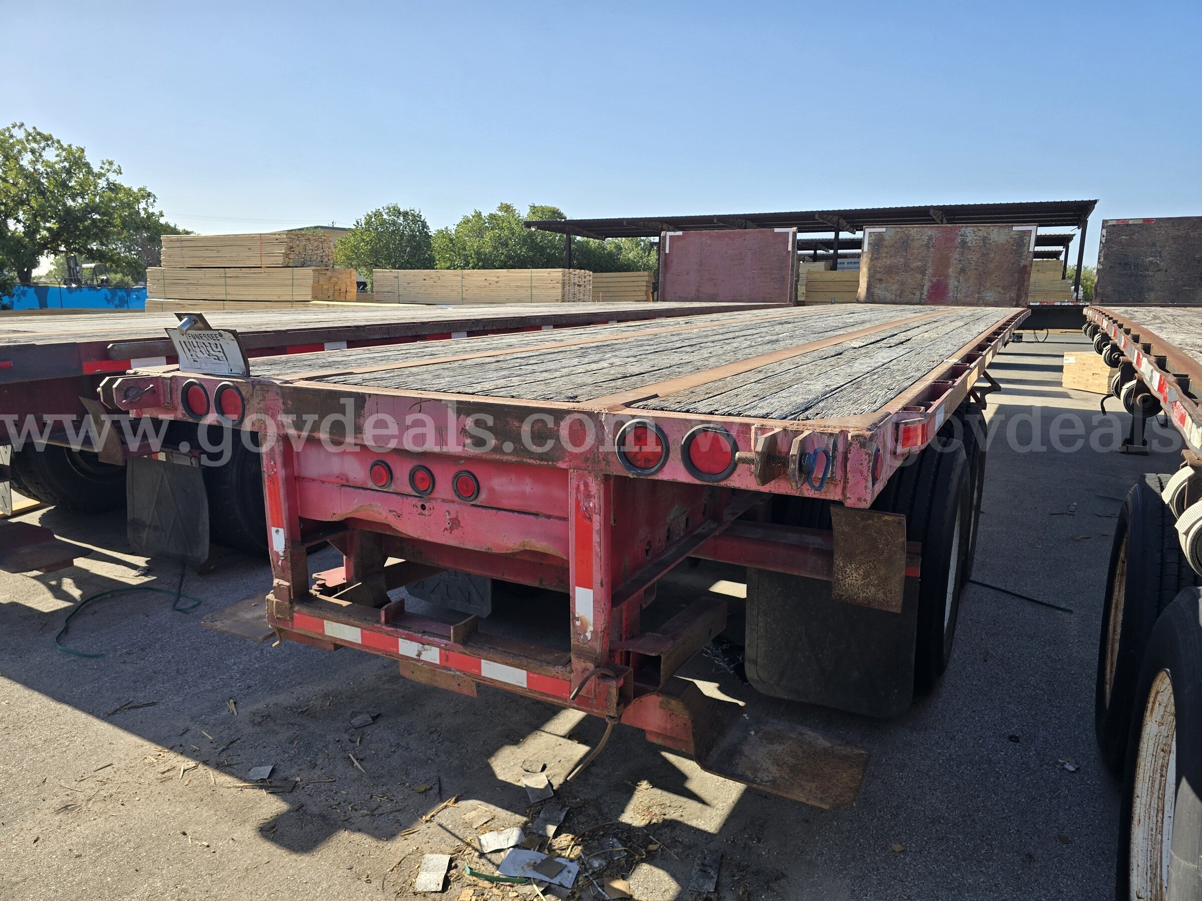 2006 Clark CFBT2006 T/A Flatbed Trailer Clark CFBT2006 Government Surplus Auction - Photo #3