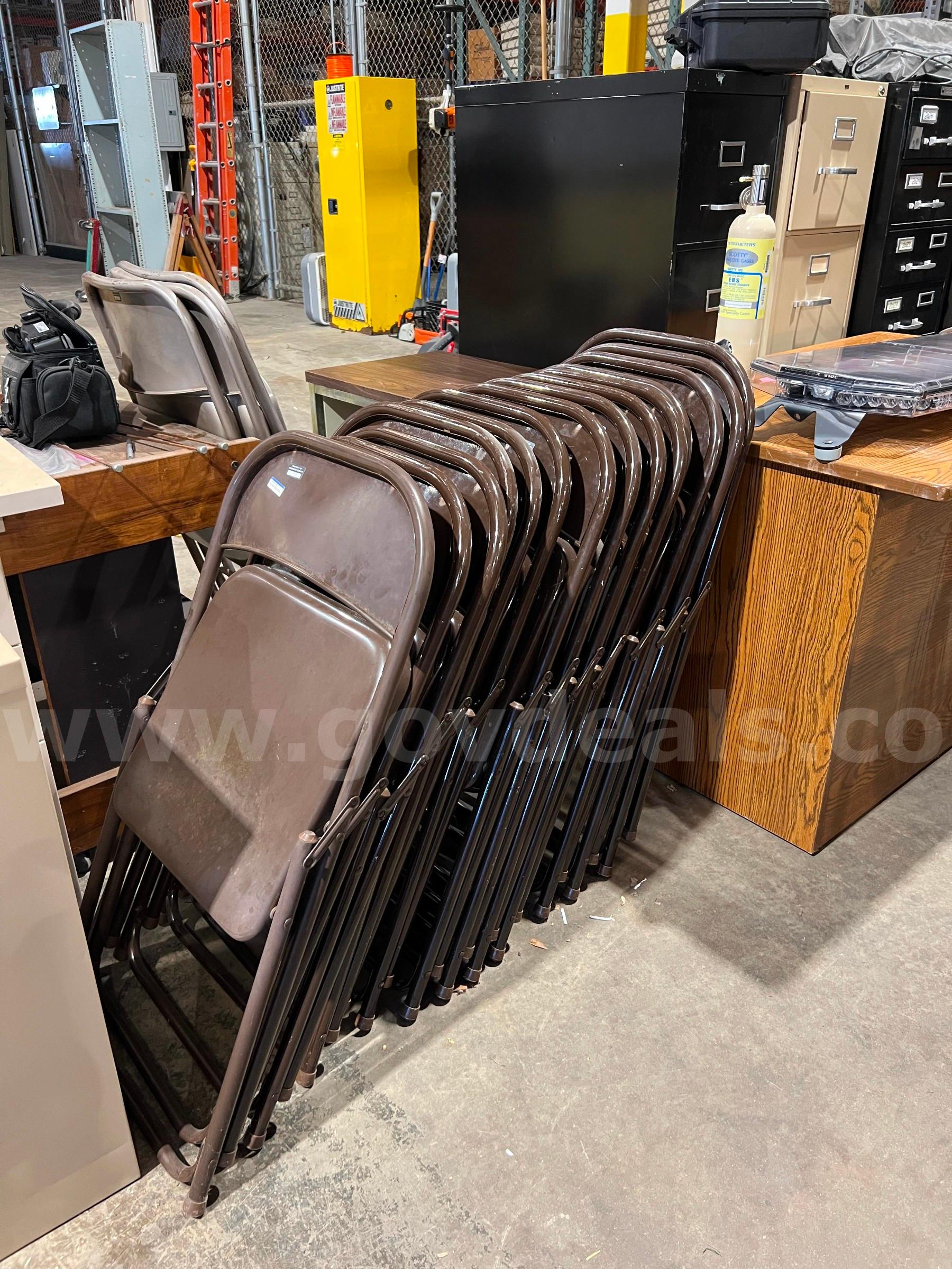 Metal Folding Chairs - lot of 14   Government Surplus Auction - Primary Photo