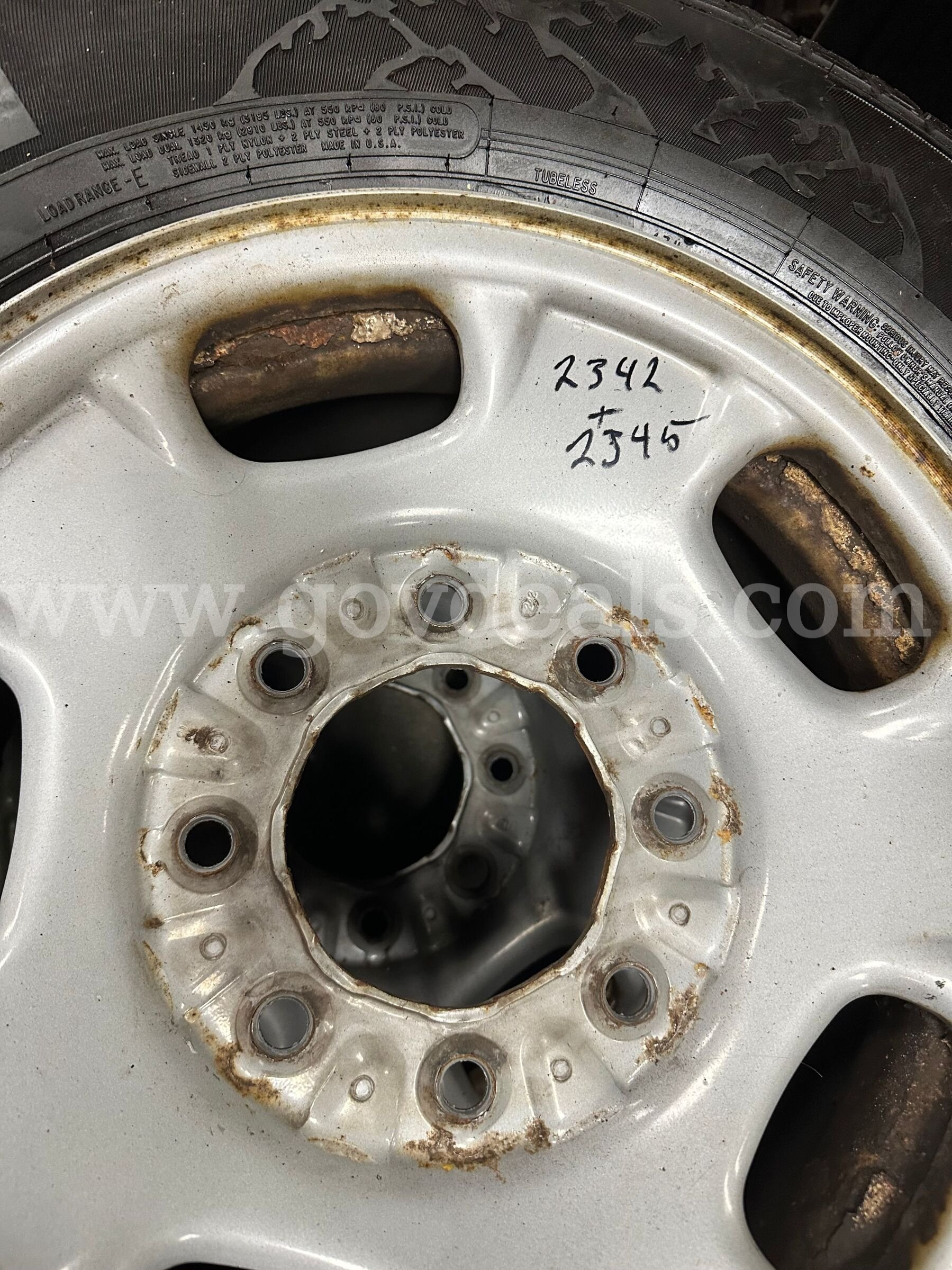 3 Tires/Rims for 2012 Chevy 2500 HD 4x4 Chevrolet 2500 Government Surplus Auction - Photo #3