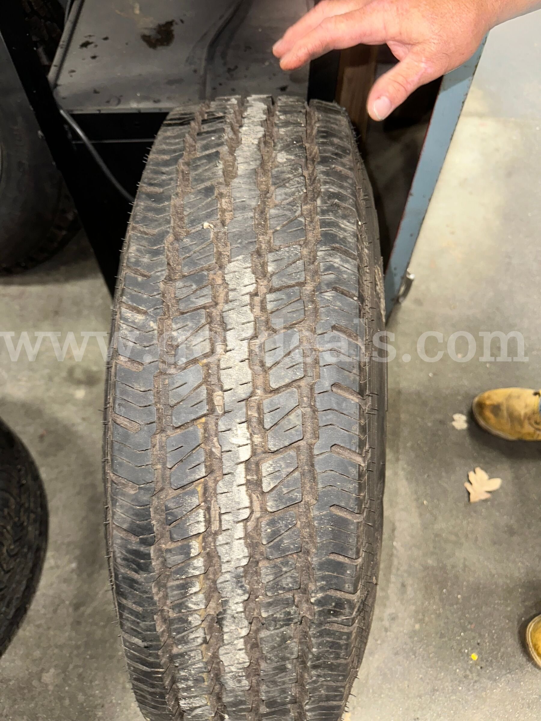 Never Used - 1 Tire/Rim for 2001 Ford F250 4x4 Ford F250 Government Surplus Auction - Photo #3