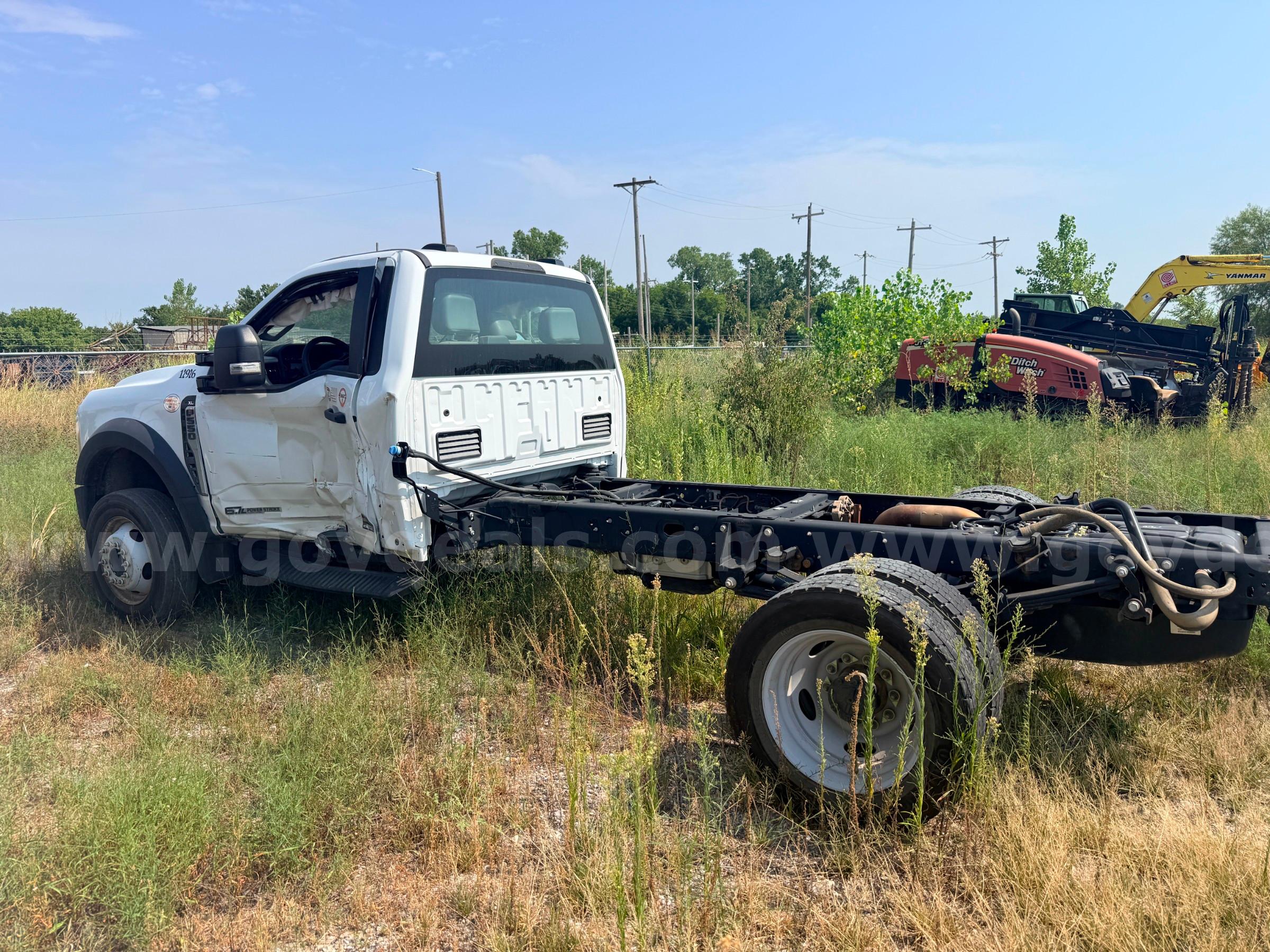 2024 Ford F-550 Ford F-550 Government Surplus Auction - Photo #2