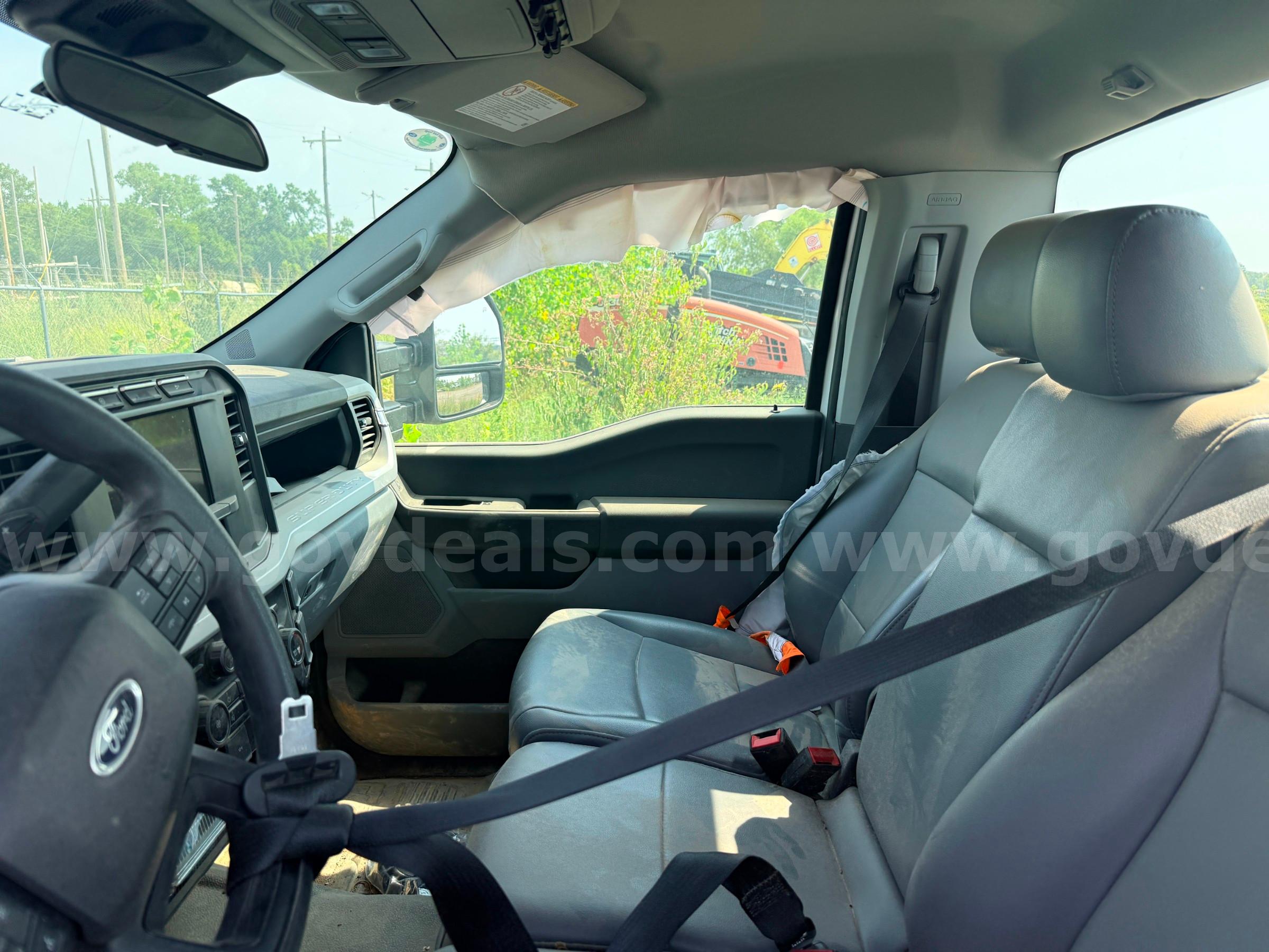 2024 Ford F-550 Ford F-550 Government Surplus Auction - Photo #5