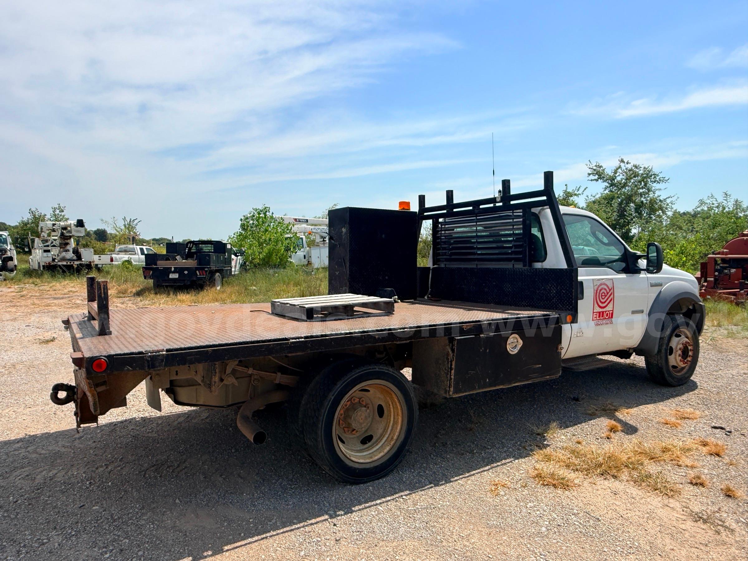 2005 Ford F-550 Ford F-550 Government Surplus Auction - Photo #5