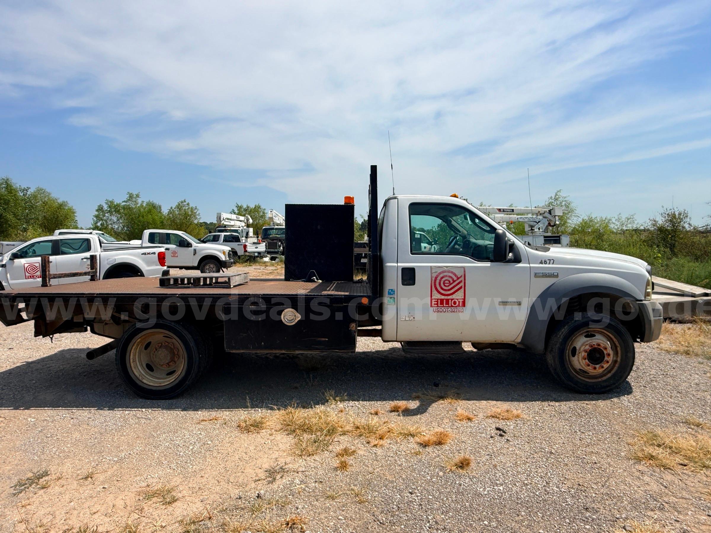 2005 Ford F-550 Ford F-550 Government Surplus Auction - Photo #6