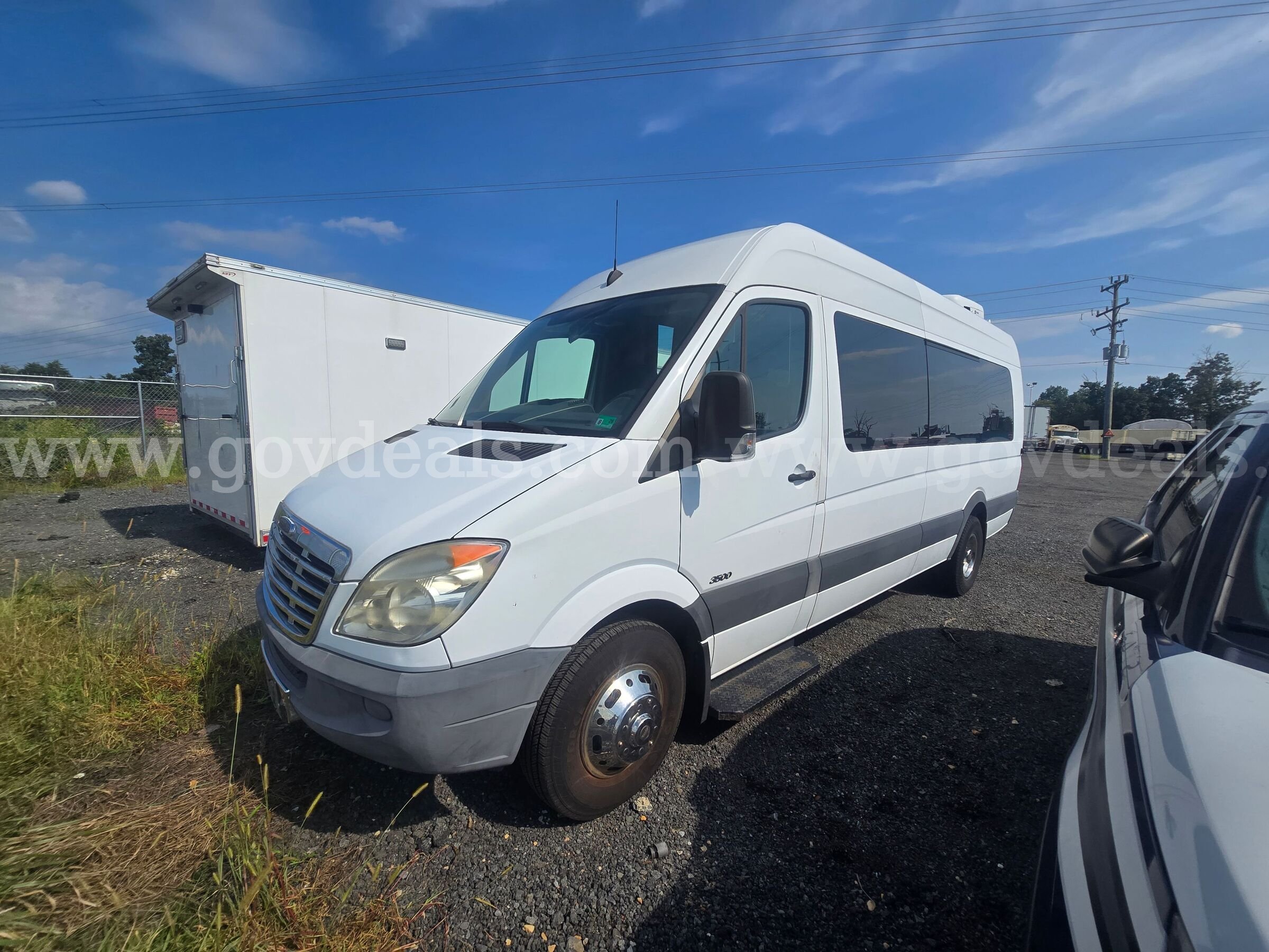 2009 Dodge Sprinter Van (very low miles) Dodge Sprinter Van Government Surplus Auction - Photo #4