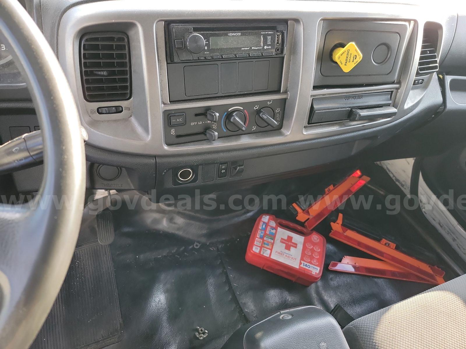 2016 Hino Conventional Cab Hino Conventional Cab Government Surplus Auction - Photo #4