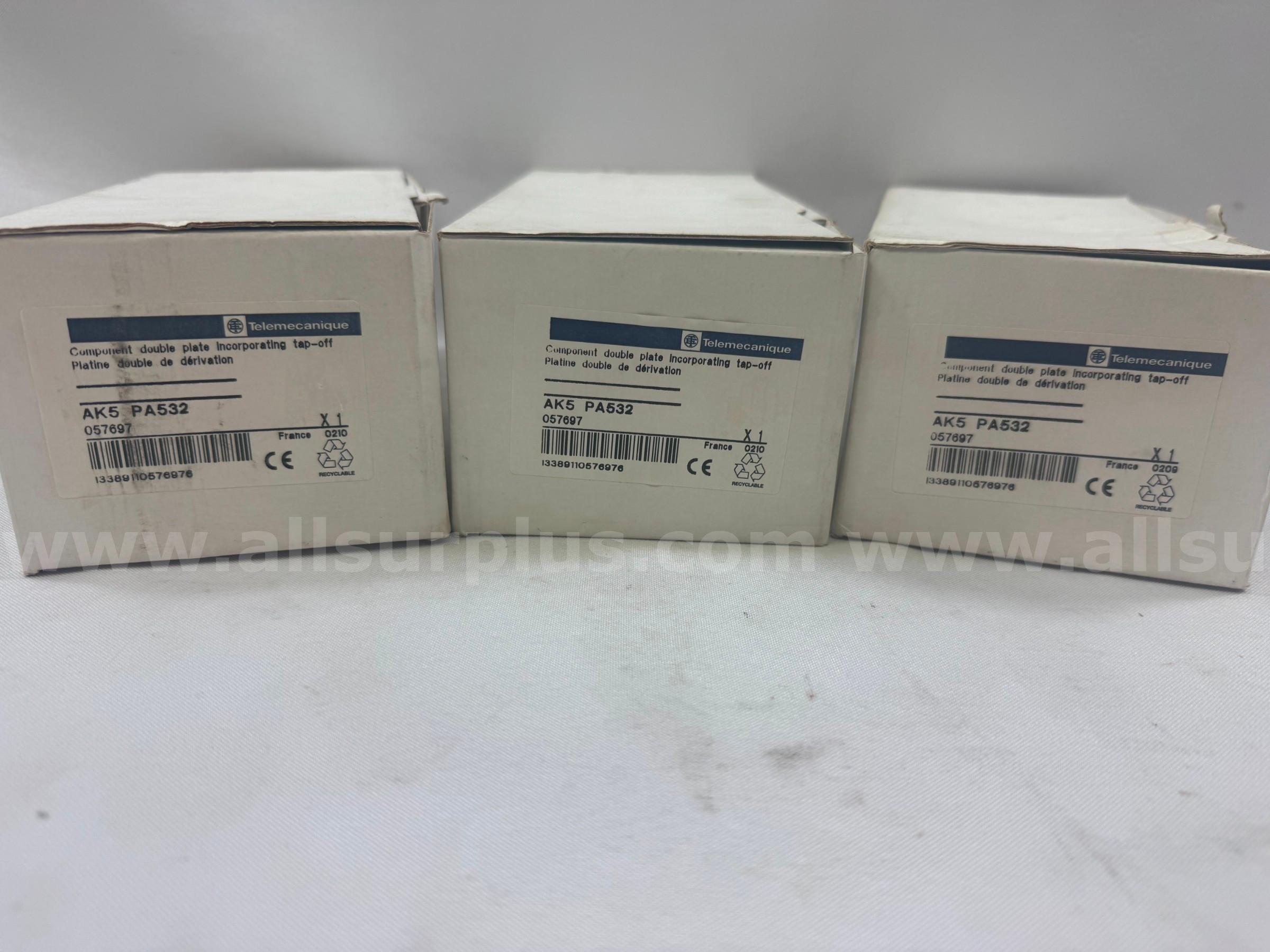 *NEW* (LOT OF 3)  TELEMECANIQUE / SCHNEIDER ELECTRIC AK5 PA532  PA532 Government Surplus Auction - Photo #2