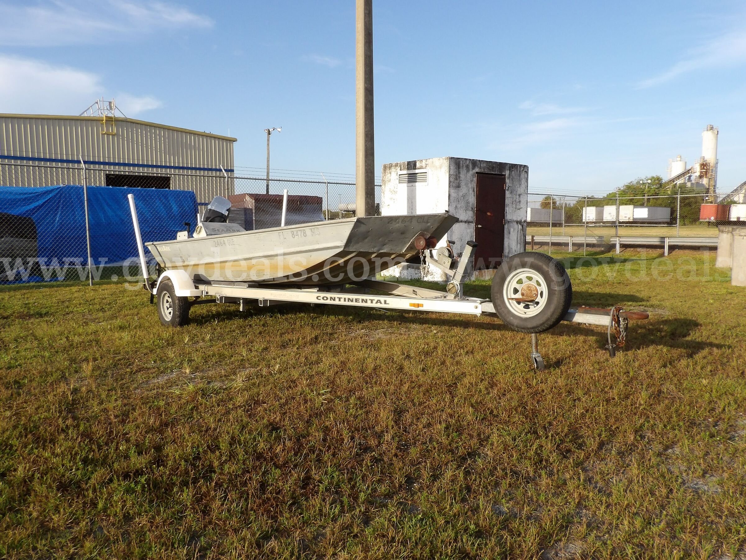 JON BOAT 16' ALUMINUM, ALUMINUM TRAILER, SINGLE-AXLE,  50-HP OUTBOARD