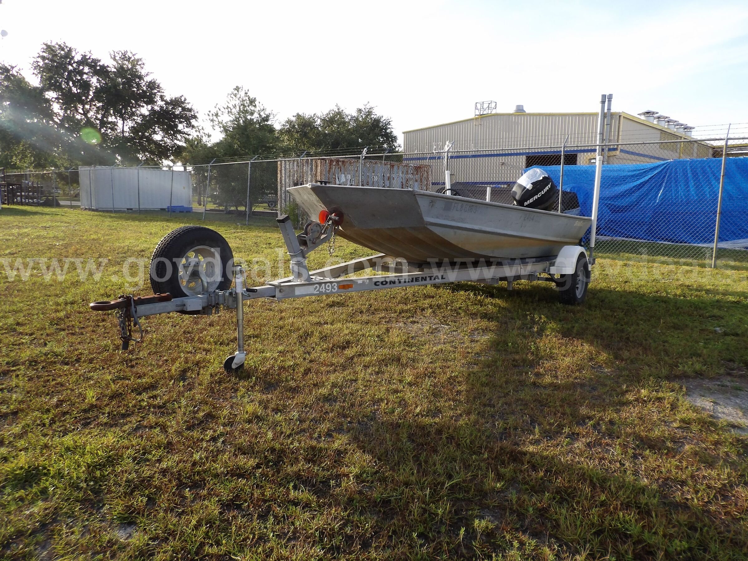 JON BOAT 16' ALUMINUM, ALUMINUM TRAILER, SINGLE-AXLE,  50-HP OUTBOARD SEA ARK, CONT, MERCURY MV1660AW Government Surplus Auction - Photo #3