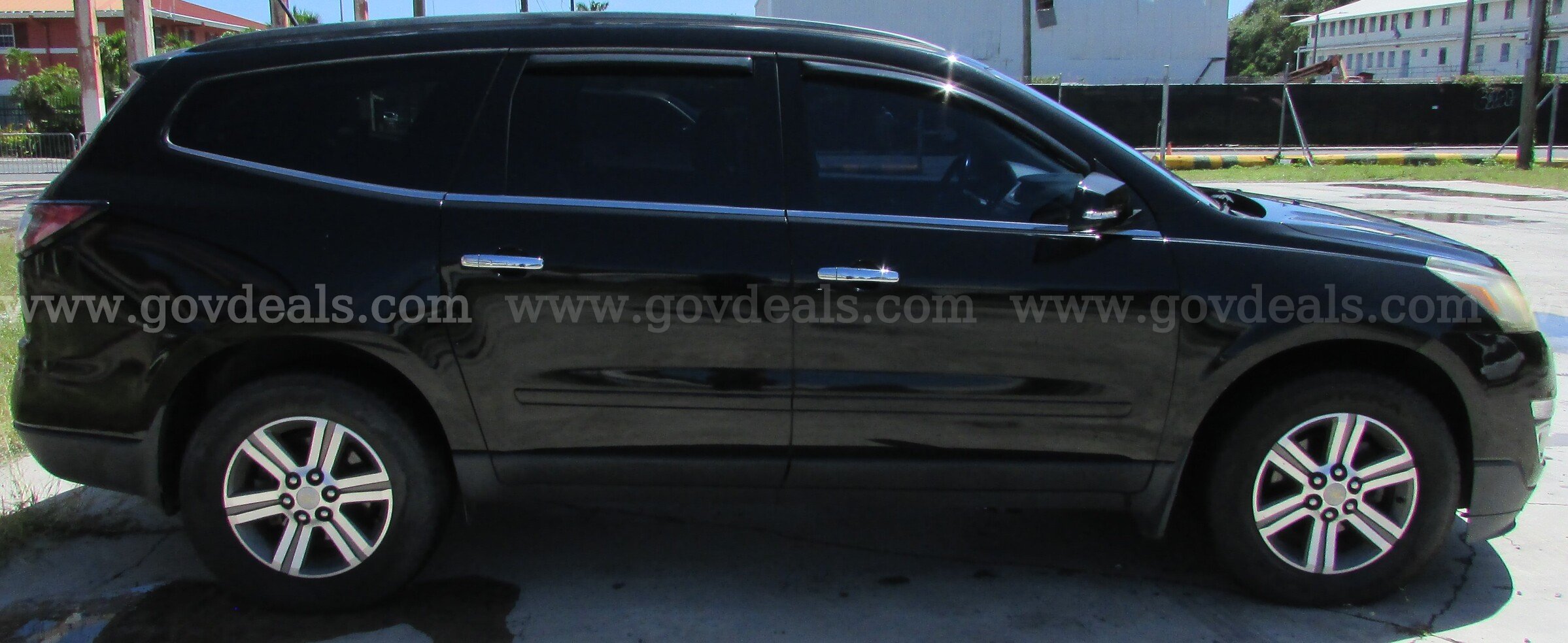 2017 Chevrolet Equinox Chevrolet Equinox Government Surplus Auction - Photo #2
