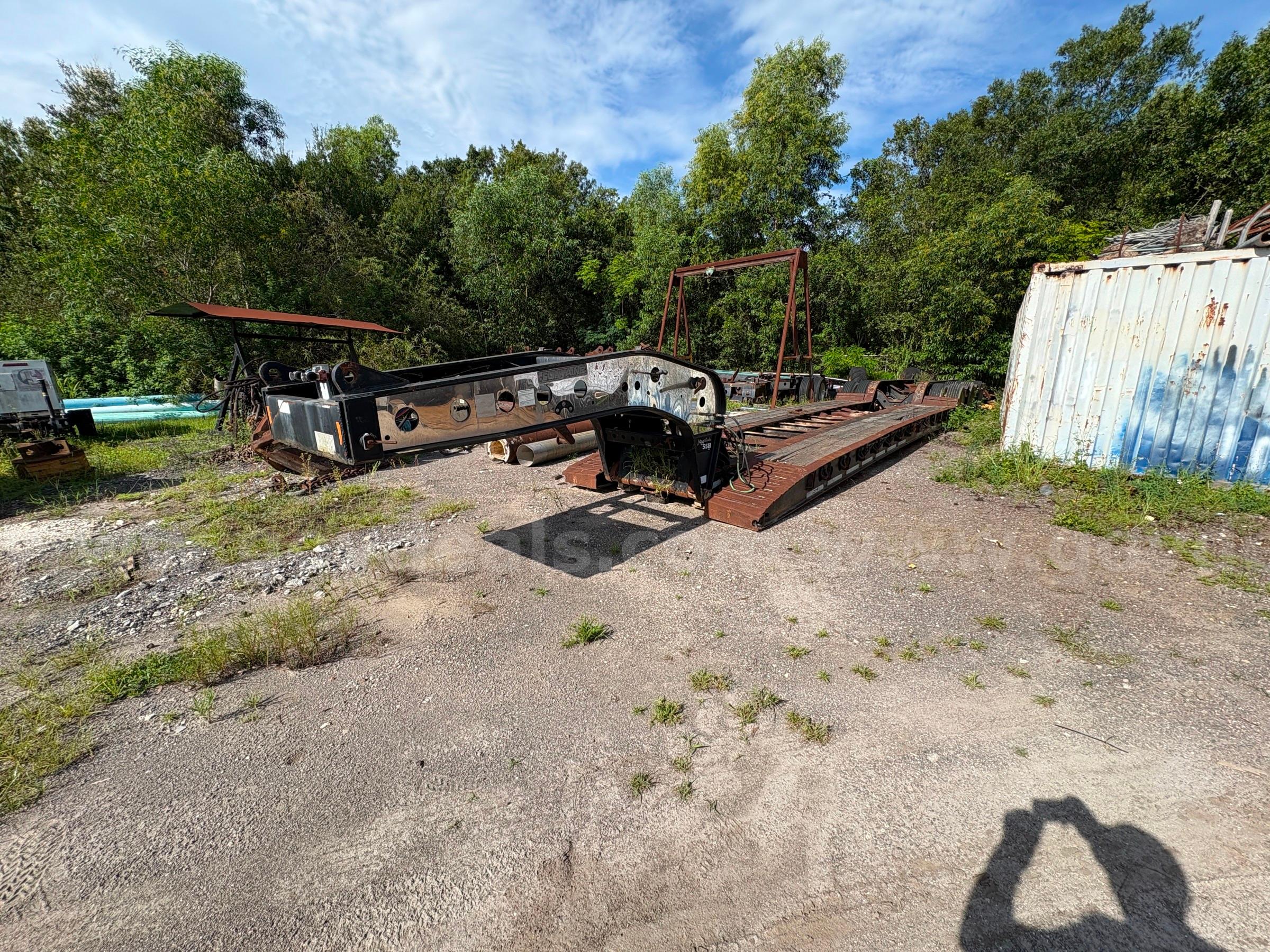 2004 Fontaine Magnitude MH55 55 Ton Hyd Detach Tri/A Lowboy w/ 2010 Fontaine S/A Stinger